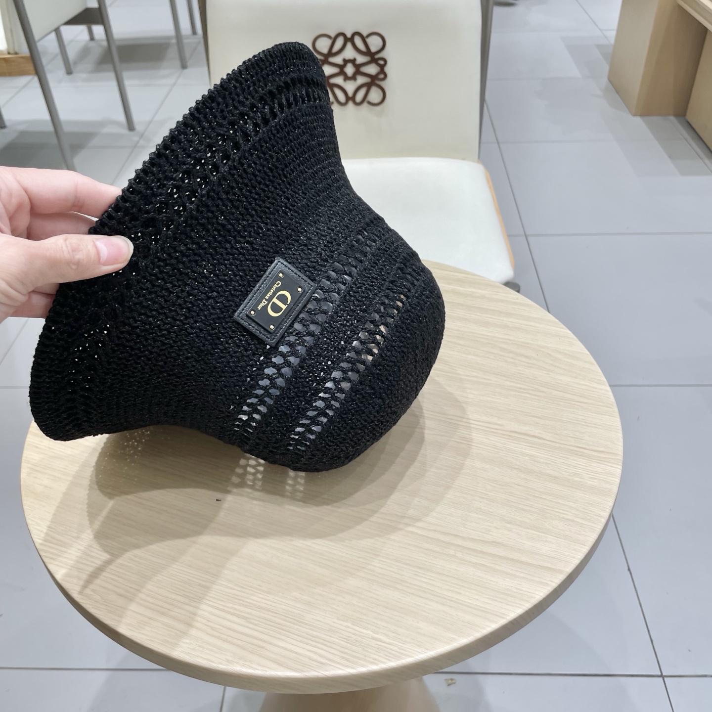 P90DIOR迪奥针织盆帽，防晒渔夫帽高密度制作，一顶超级有品位的针织帽了~出街首选！帽型超美腻颜色妥妥，轻便携带！小仙女🧚人手必备 头围57cm