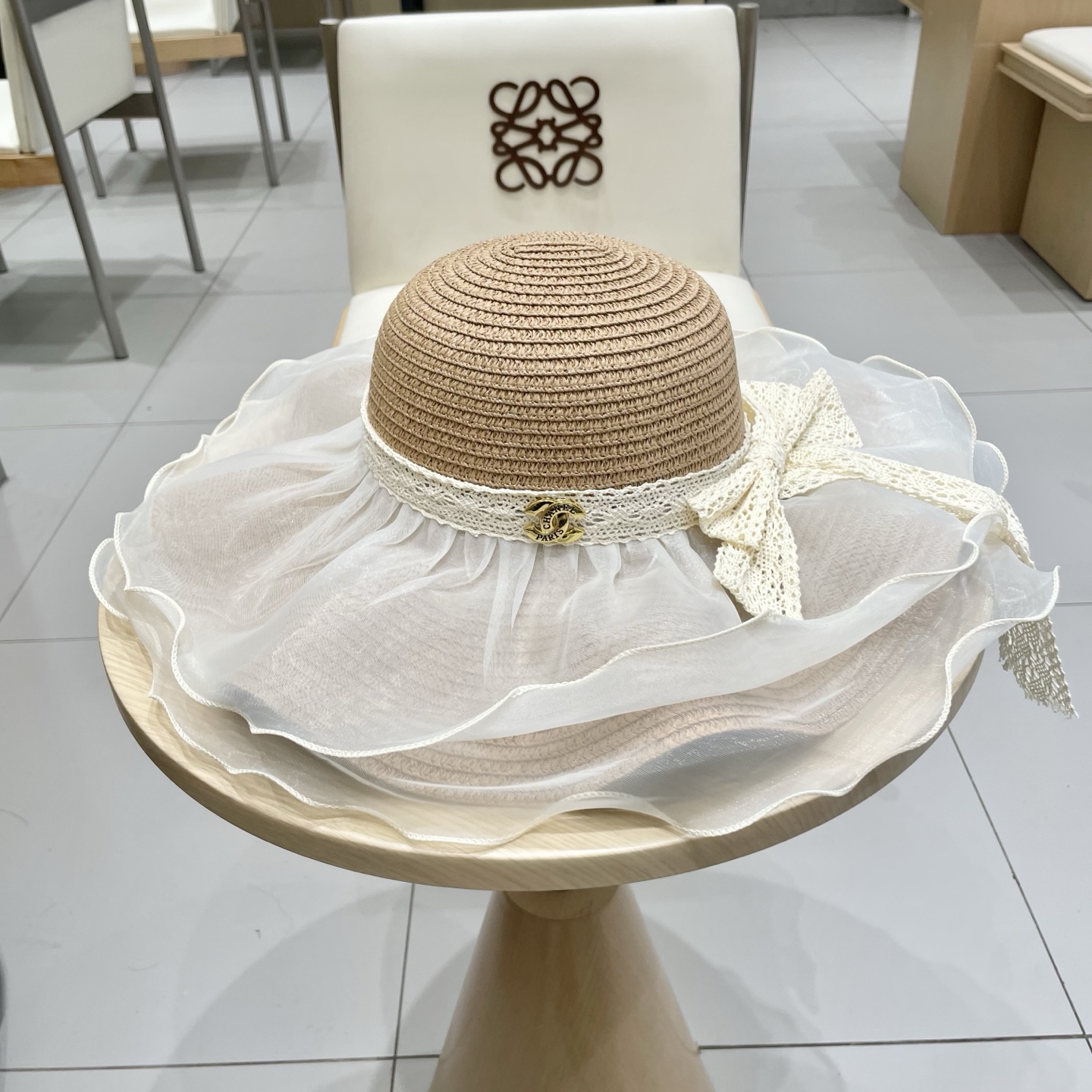  Chanel香奈儿新款纯色网纱遮阳帽户外海边度假防晒帽蕾丝飘带草帽太阳帽女