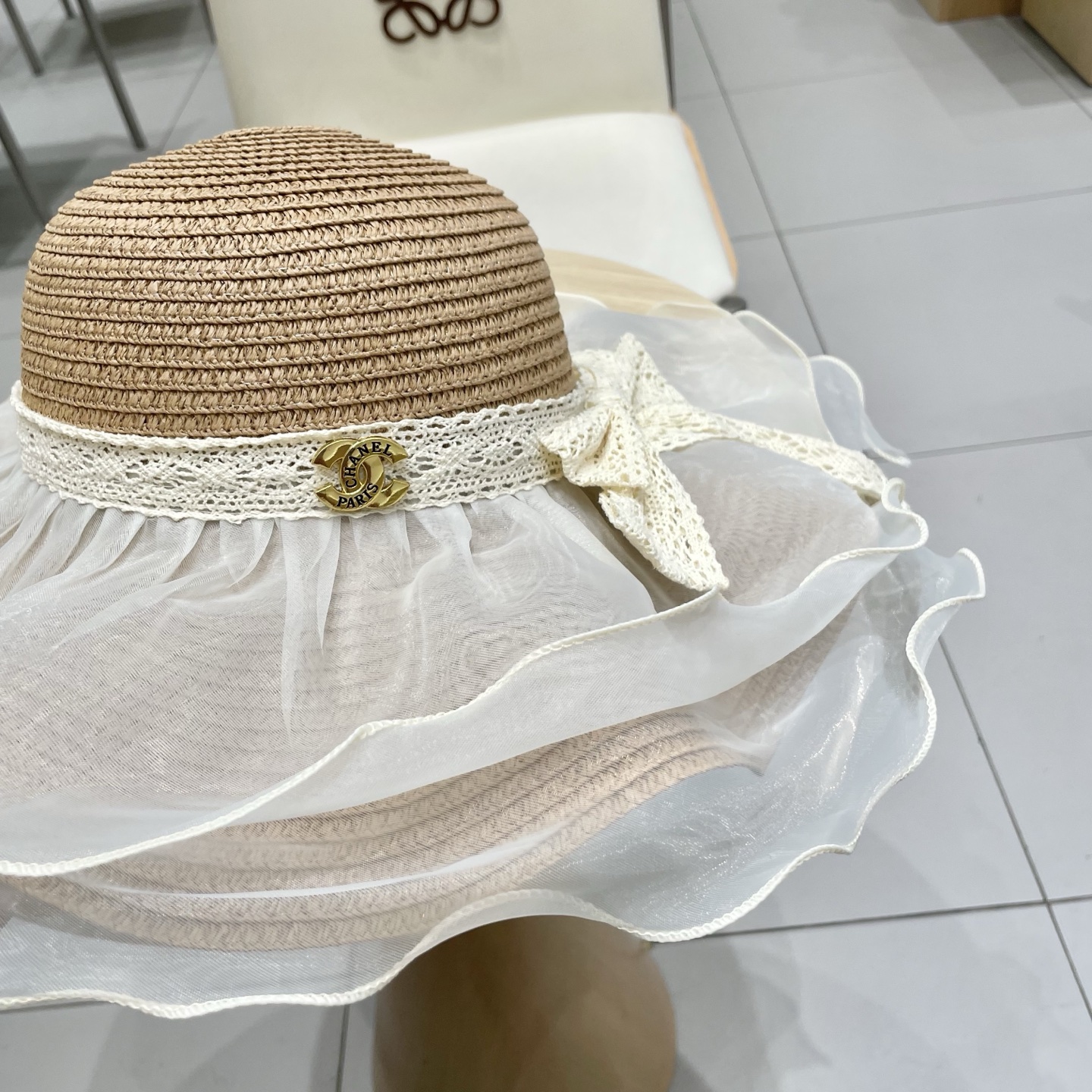  Chanel香奈儿新款纯色网纱遮阳帽户外海边度假防晒帽蕾丝飘带草帽太阳帽女