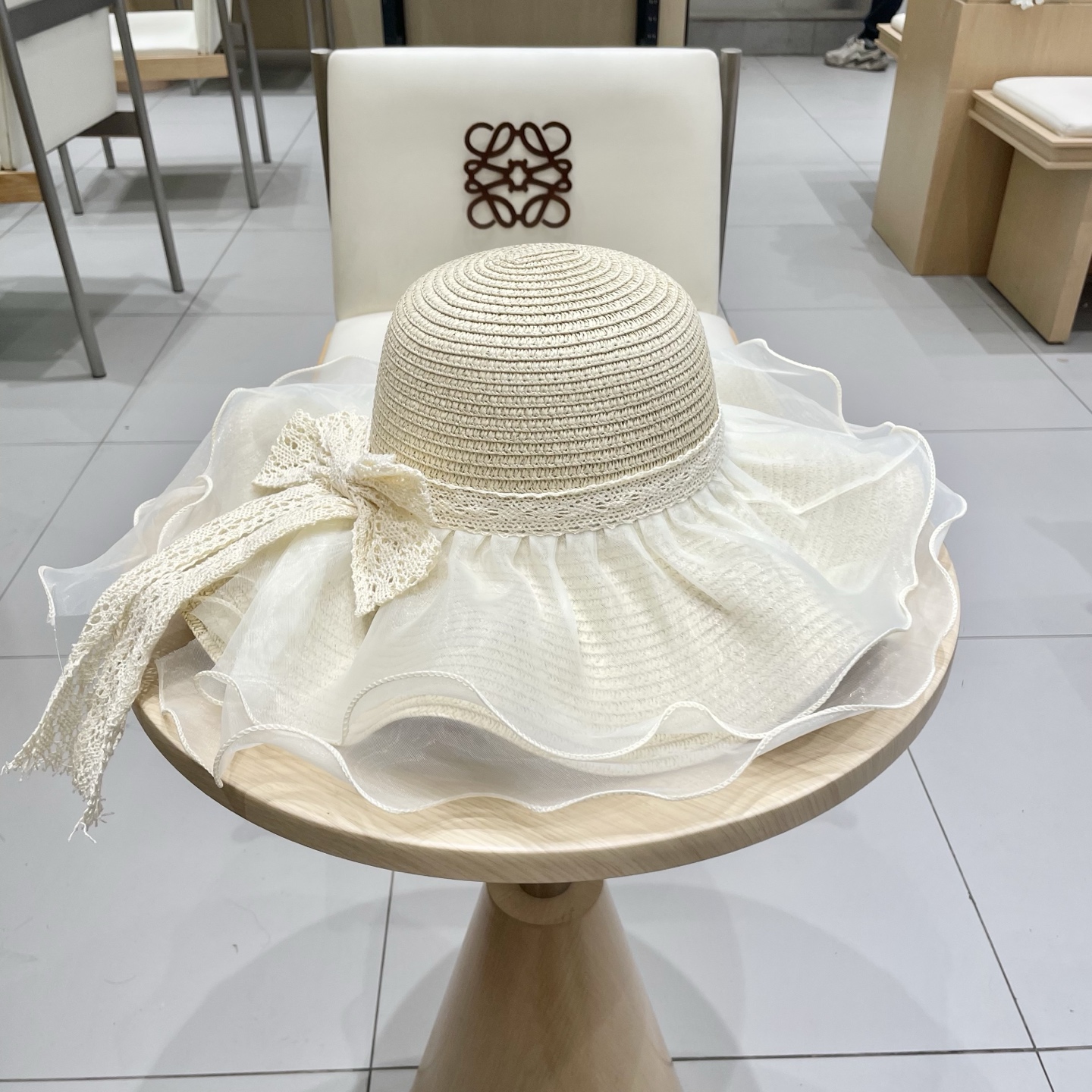  Chanel香奈儿新款纯色网纱遮阳帽户外海边度假防晒帽蕾丝飘带草帽太阳帽女