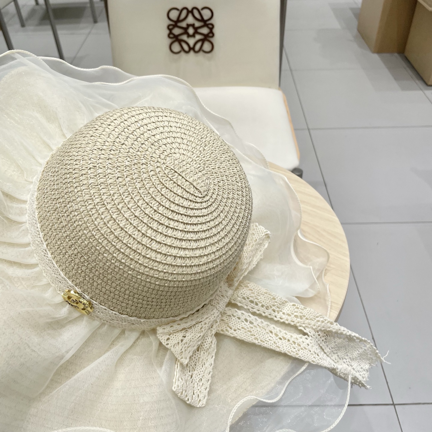  Chanel香奈儿新款纯色网纱遮阳帽户外海边度假防晒帽蕾丝飘带草帽太阳帽女