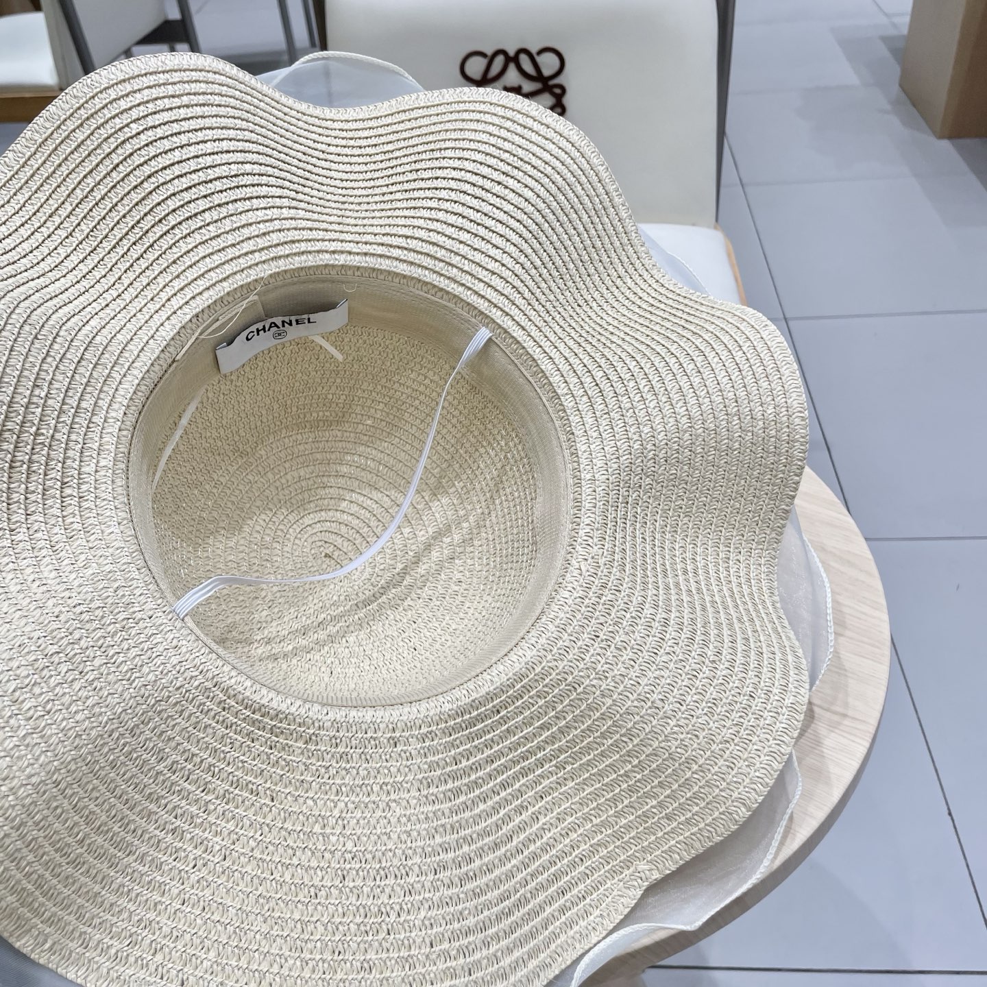  Chanel香奈儿新款纯色网纱遮阳帽户外海边度假防晒帽蕾丝飘带草帽太阳帽女