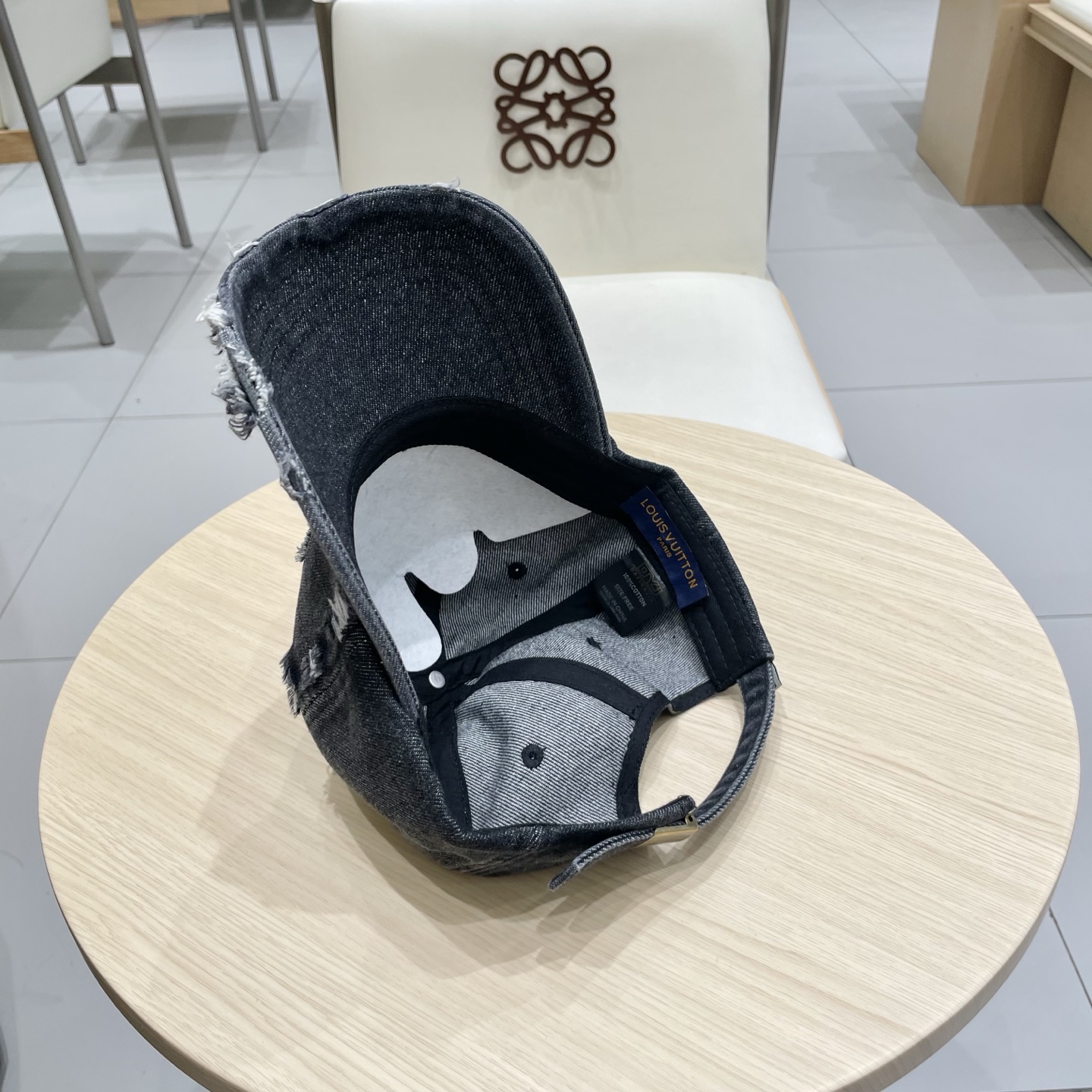 🧢路易威登lv棒球帽 LouisVuitton😍新款重工打造♥️高端大气，百搭款🤗男女通用！