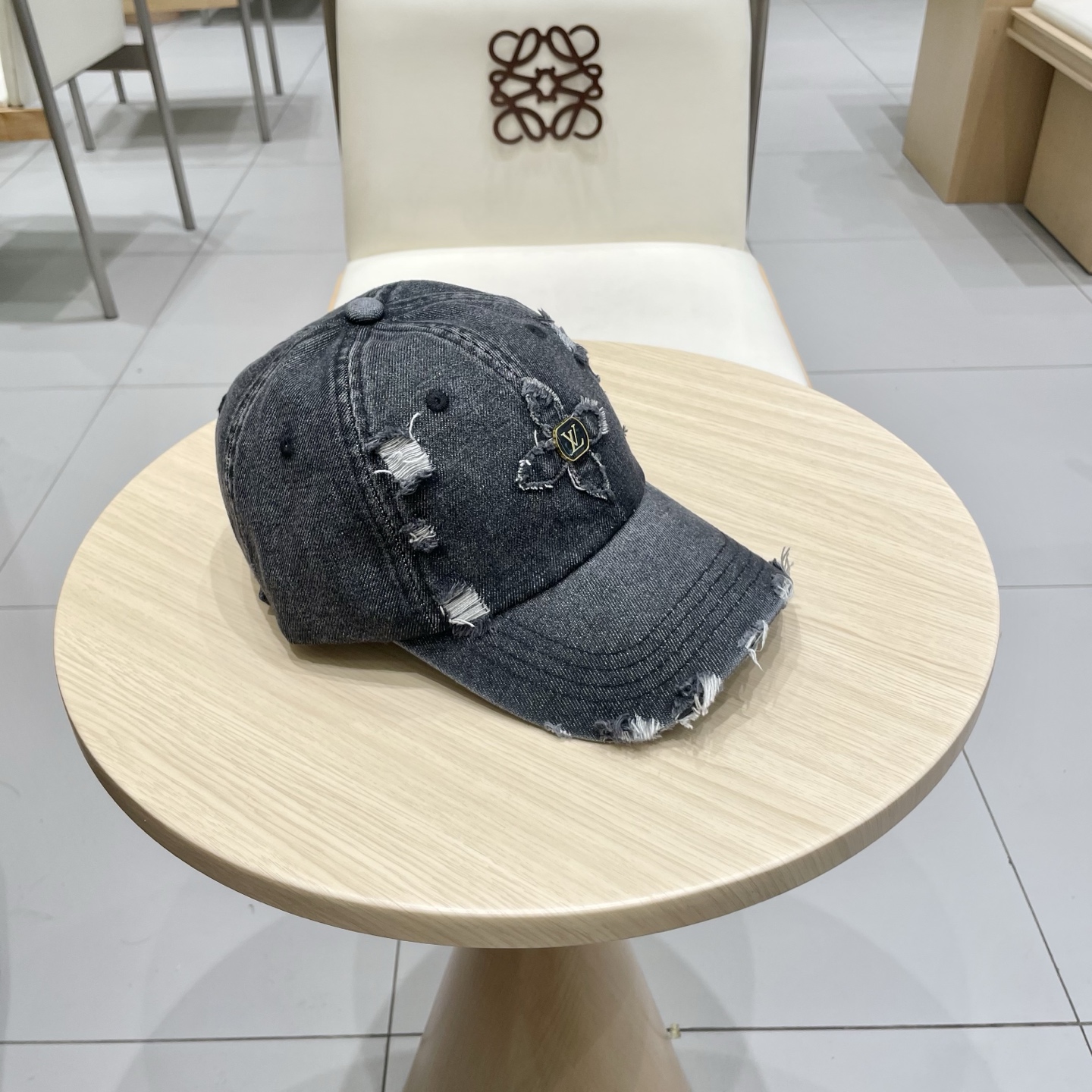 🧢路易威登lv棒球帽 LouisVuitton😍新款重工打造♥️高端大气，百搭款🤗男女通用！