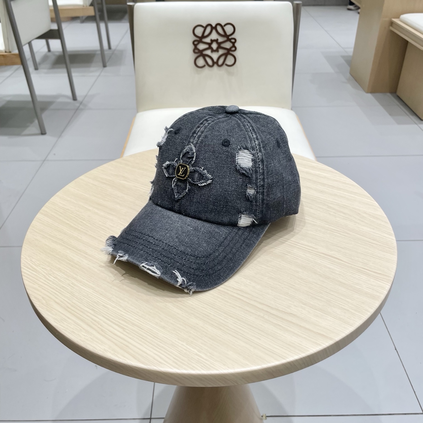 🧢路易威登lv棒球帽 LouisVuitton😍新款重工打造♥️高端大气，百搭款🤗男女通用！