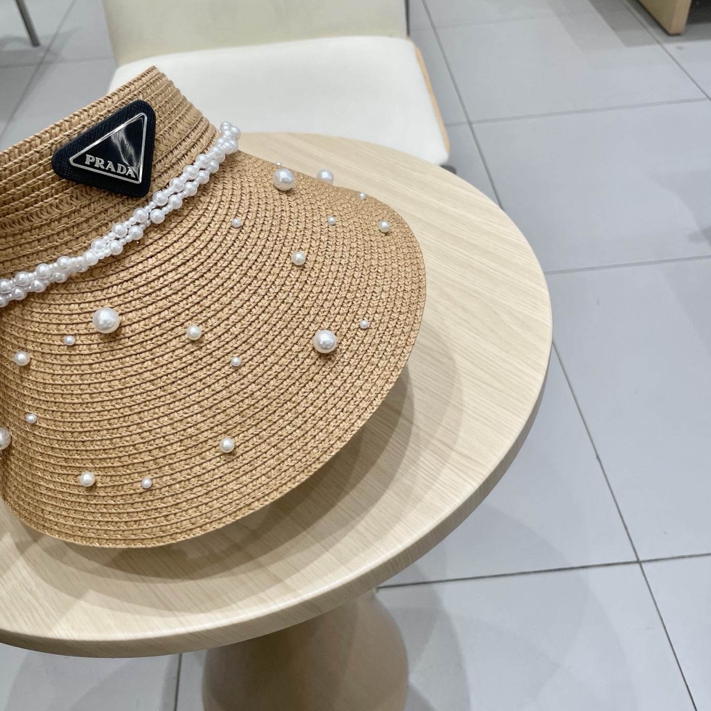  PRADA空顶帽，网红爆款发箍帽，版型超正，重工定制，每一颗珍珠都是纯手工定制，精品