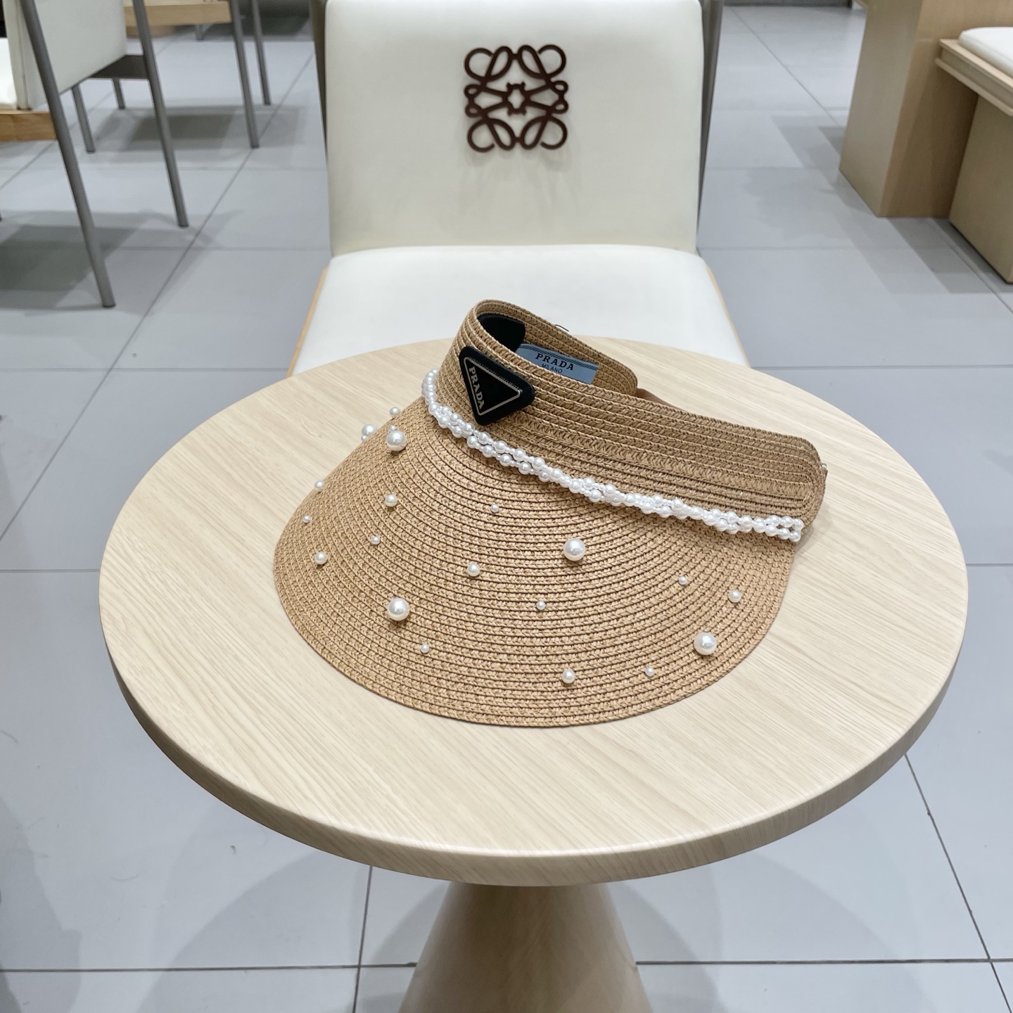  PRADA空顶帽，网红爆款发箍帽，版型超正，重工定制，每一颗珍珠都是纯手工定制，精品