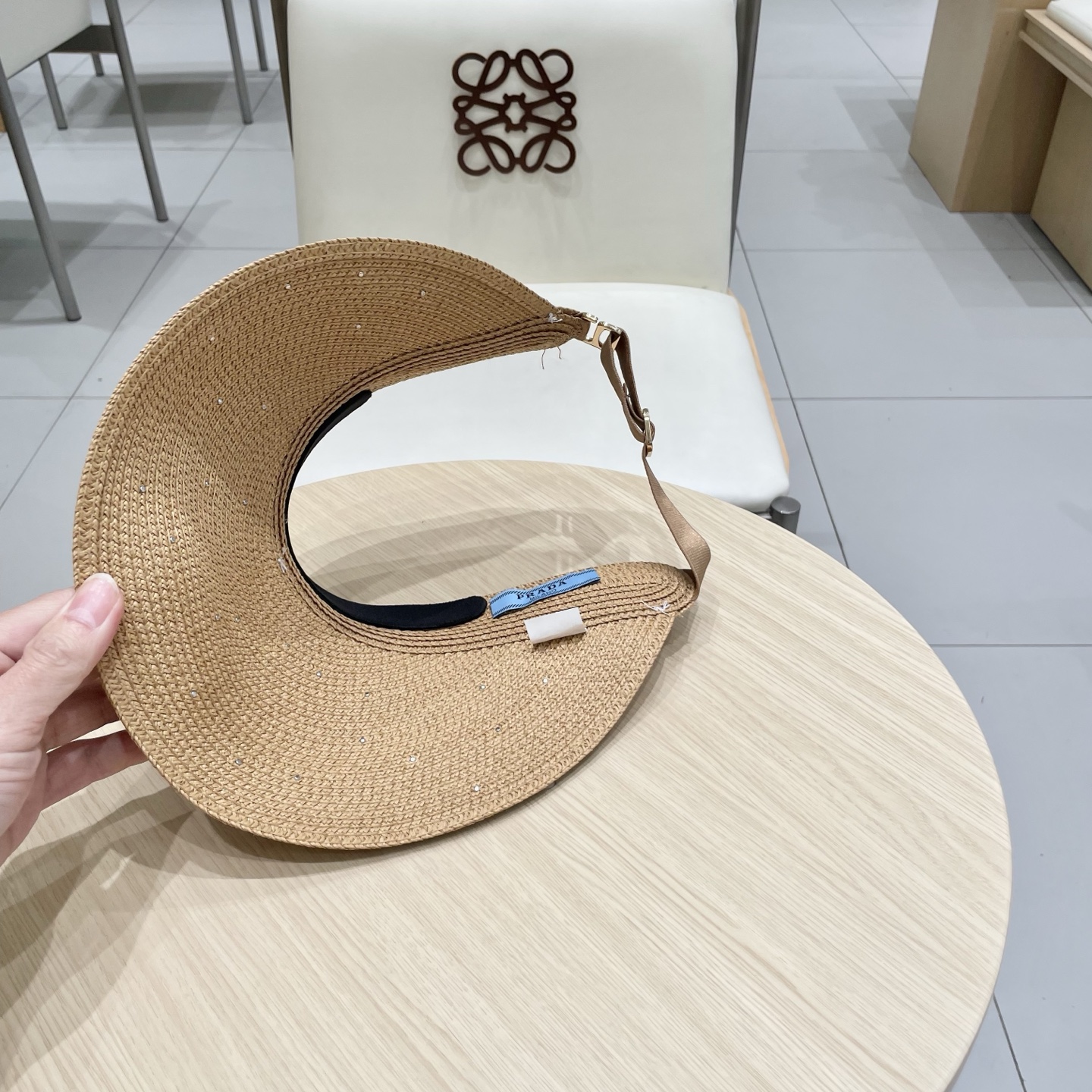  PRADA空顶帽，网红爆款发箍帽，版型超正，重工定制，每一颗珍珠都是纯手工定制，精品