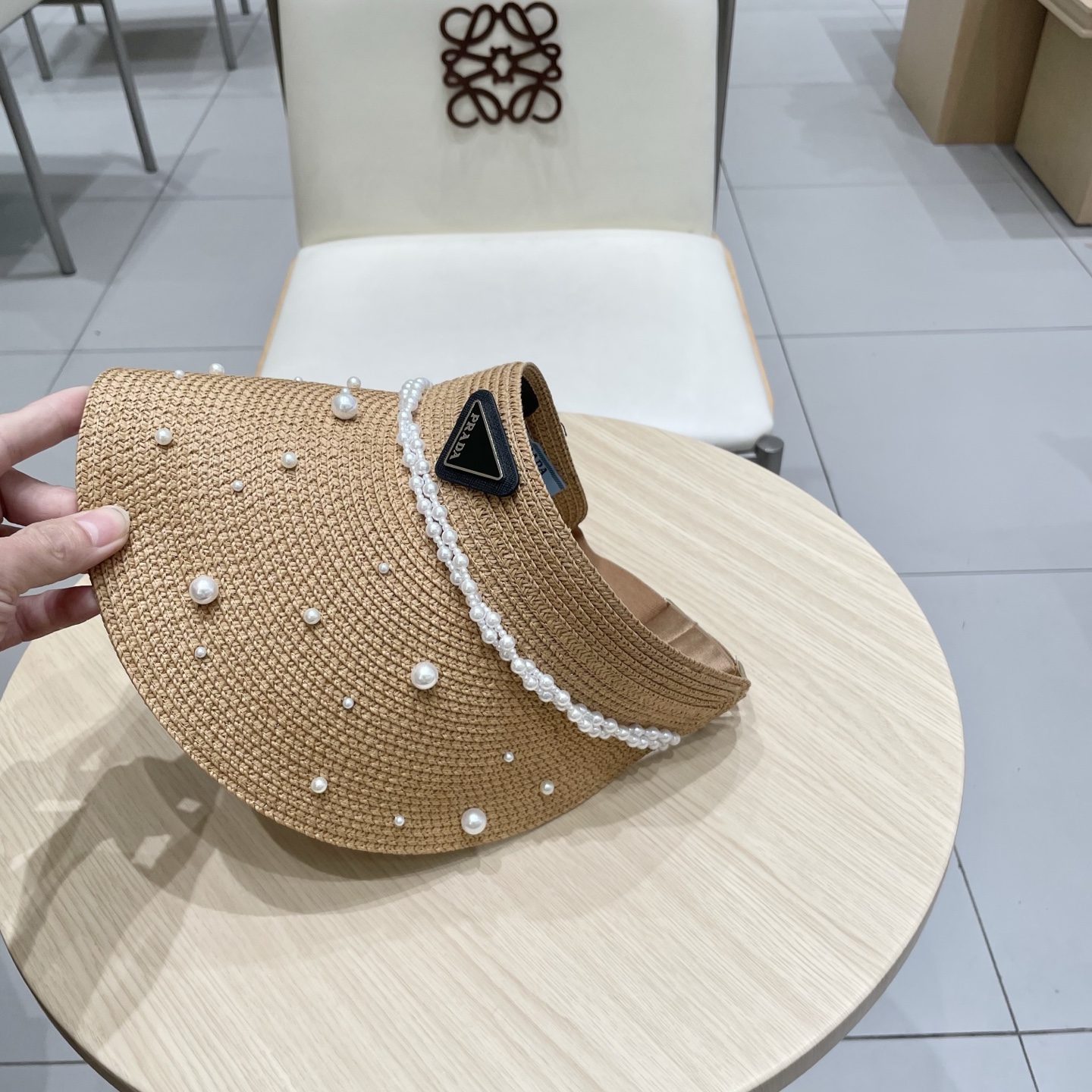  PRADA空顶帽，网红爆款发箍帽，版型超正，重工定制，每一颗珍珠都是纯手工定制，精品