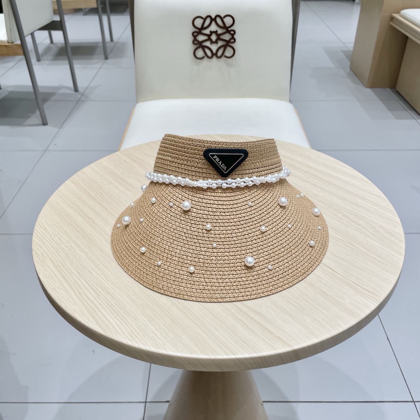  PRADA空顶帽，网红爆款发箍帽，版型超正，重工定制，每一颗珍珠都是纯手工定制，精品
