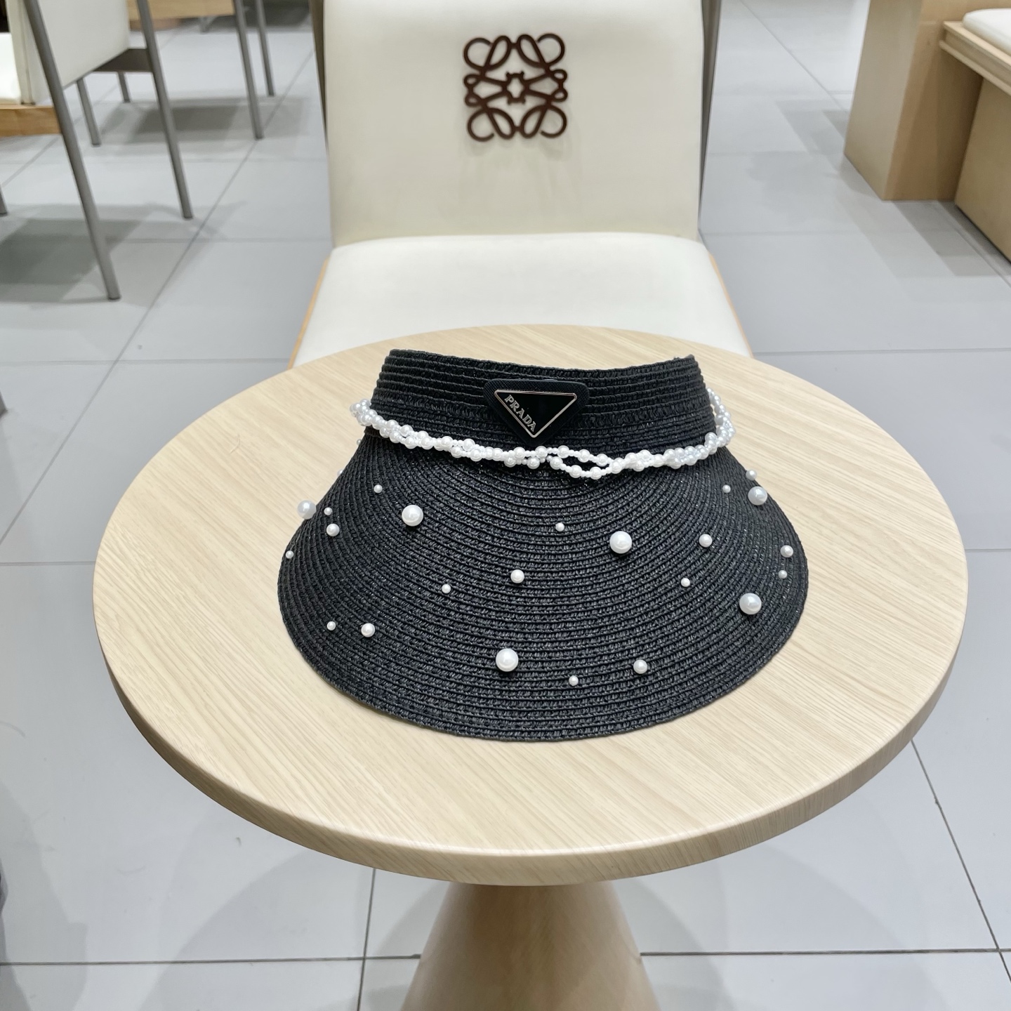  PRADA空顶帽，网红爆款发箍帽，版型超正，重工定制，每一颗珍珠都是纯手工定制，精品
