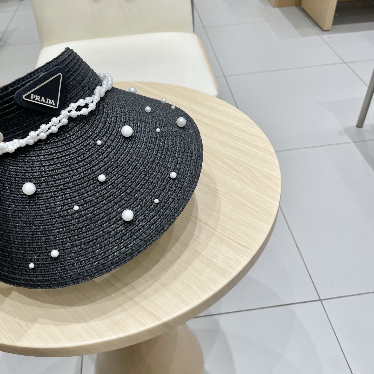  PRADA空顶帽，网红爆款发箍帽，版型超正，重工定制，每一颗珍珠都是纯手工定制，精品