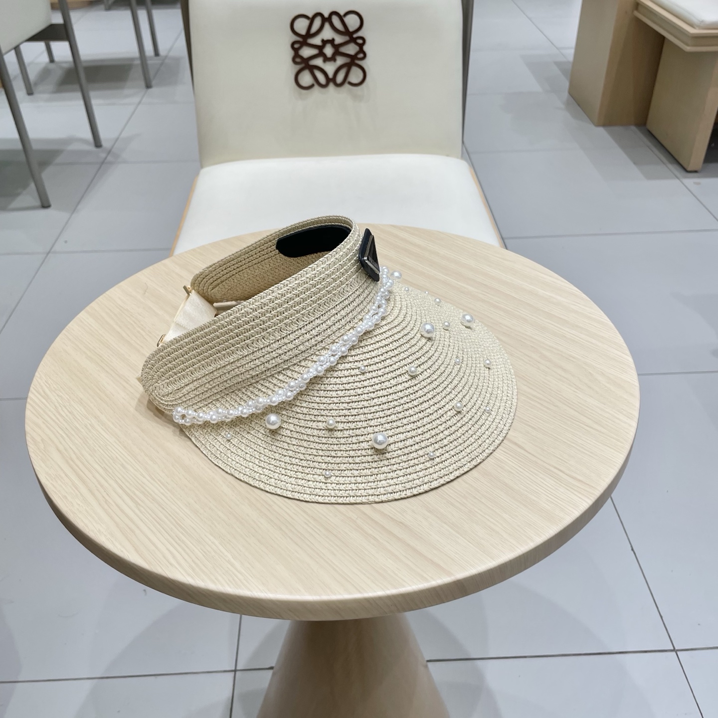  PRADA空顶帽，网红爆款发箍帽，版型超正，重工定制，每一颗珍珠都是纯手工定制，精品