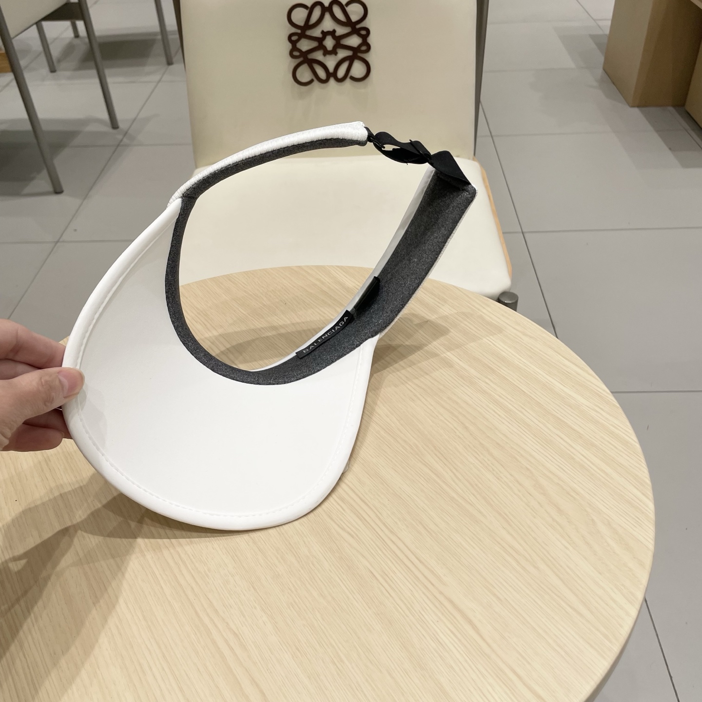 BALENCIAGA巴黎世家户外空顶防晒帽子女款2025新款夏季防紫外线户外跑步遮阳帽