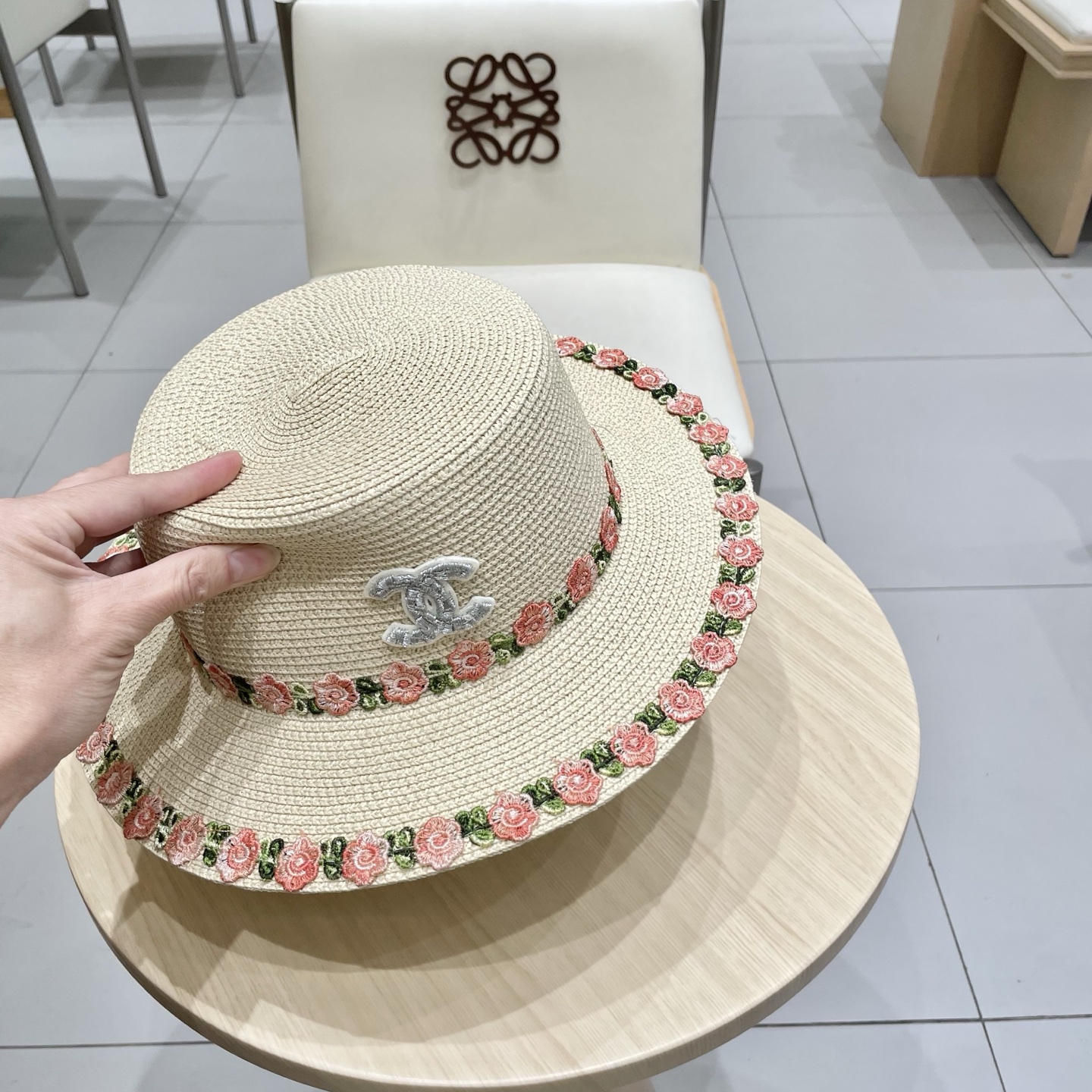  Chanel香奈儿田园风小清新花朵编织草帽平顶太阳帽2025大檐遮阳海边度假防晒帽