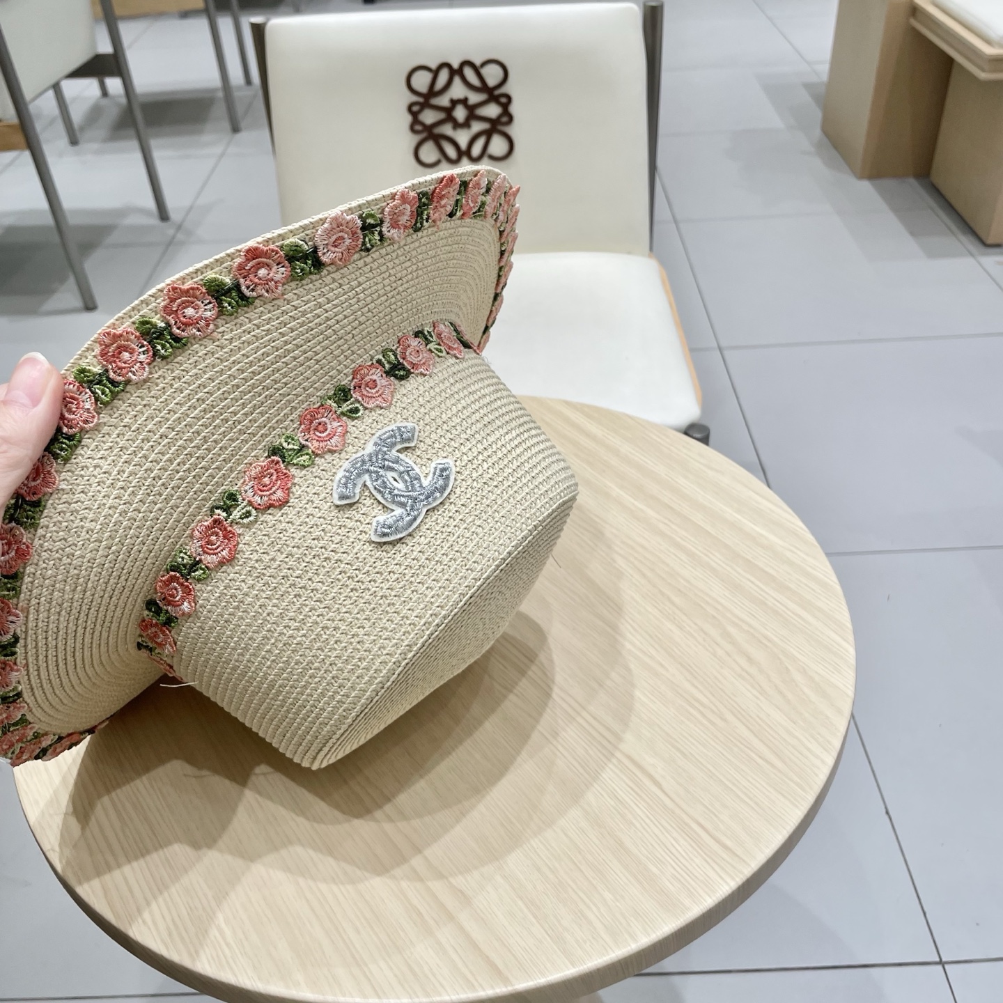  Chanel香奈儿田园风小清新花朵编织草帽平顶太阳帽2025大檐遮阳海边度假防晒帽