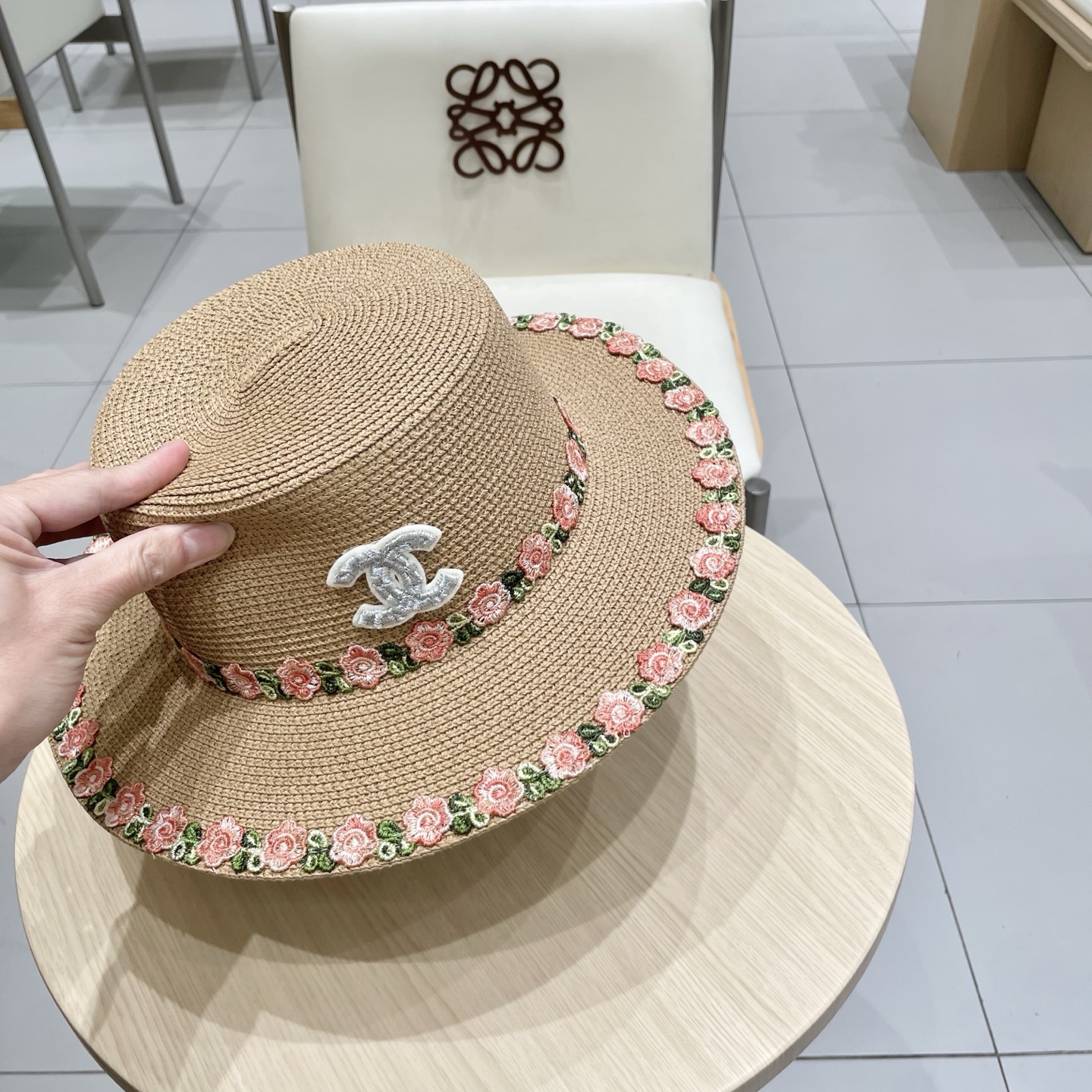  Chanel香奈儿田园风小清新花朵编织草帽平顶太阳帽2025大檐遮阳海边度假防晒帽