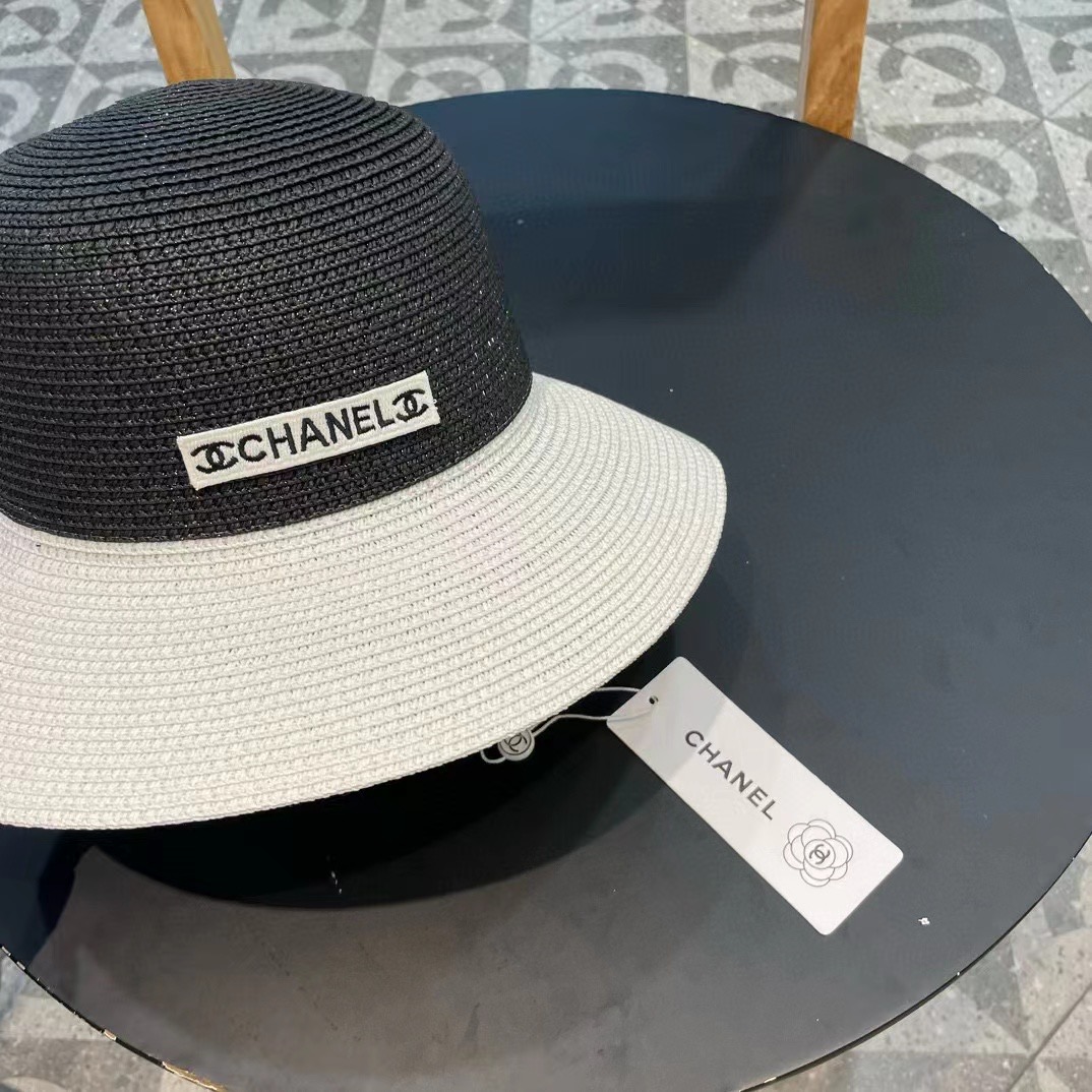 【Chanel香奈儿】2025新款编织草帽，度假休闲必备，优雅大方的一款