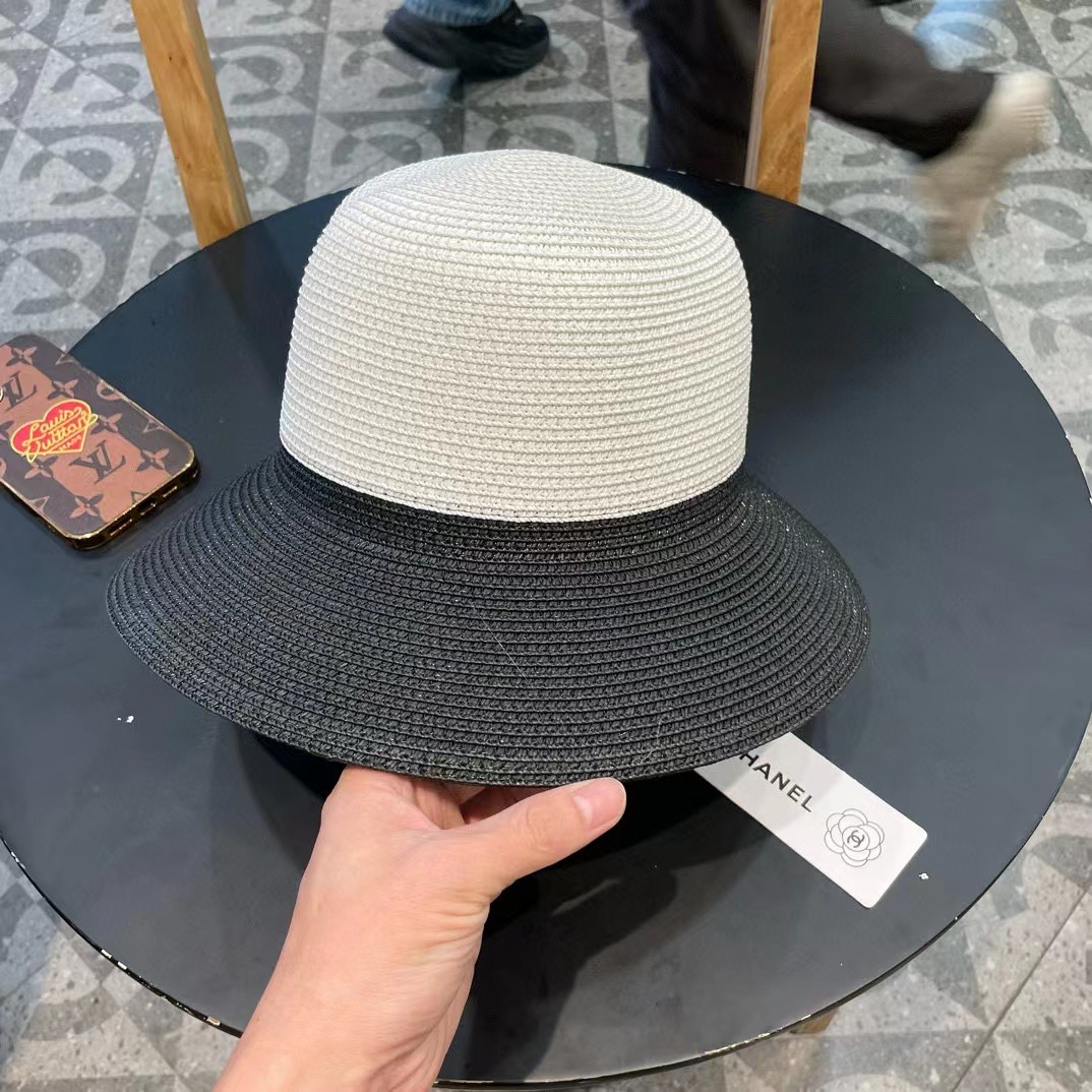 【Chanel香奈儿】2025新款编织草帽，度假休闲必备，优雅大方的一款