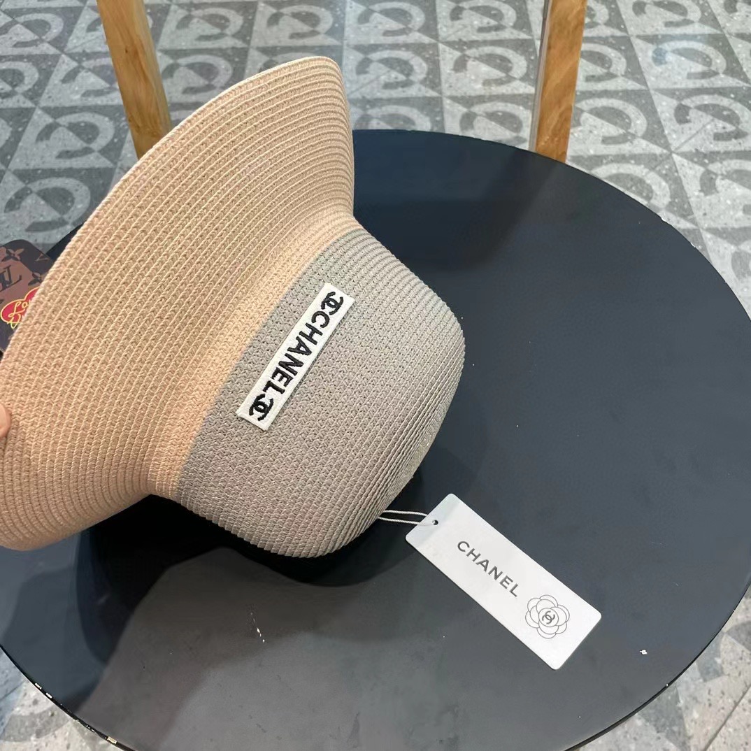 【Chanel香奈儿】2025新款编织草帽，度假休闲必备，优雅大方的一款