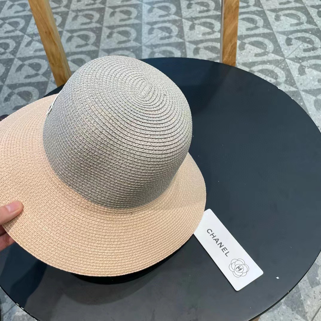 【Chanel香奈儿】2025新款编织草帽，度假休闲必备，优雅大方的一款