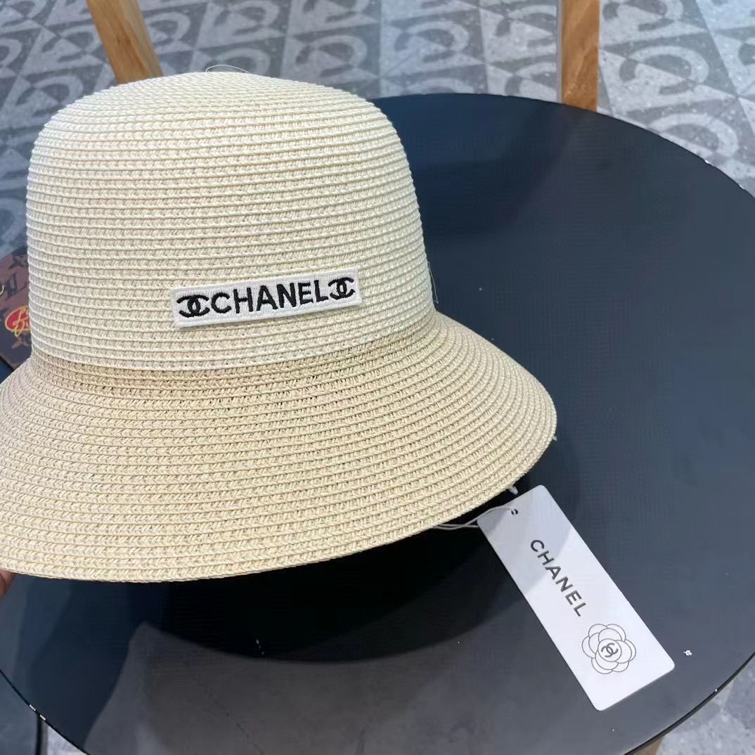 【Chanel香奈儿】2025新款编织草帽，度假休闲必备，优雅大方的一款