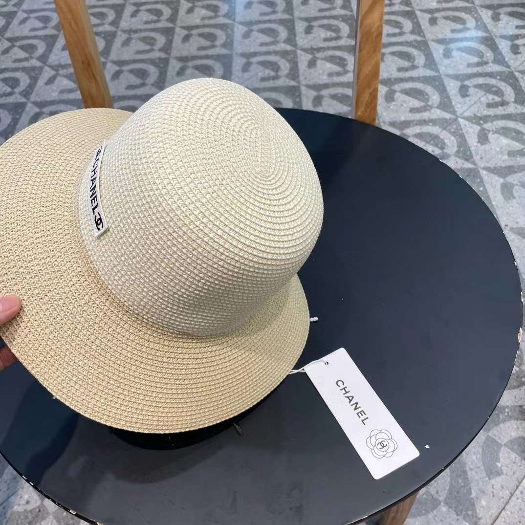 【Chanel香奈儿】2025新款编织草帽，度假休闲必备，优雅大方的一款