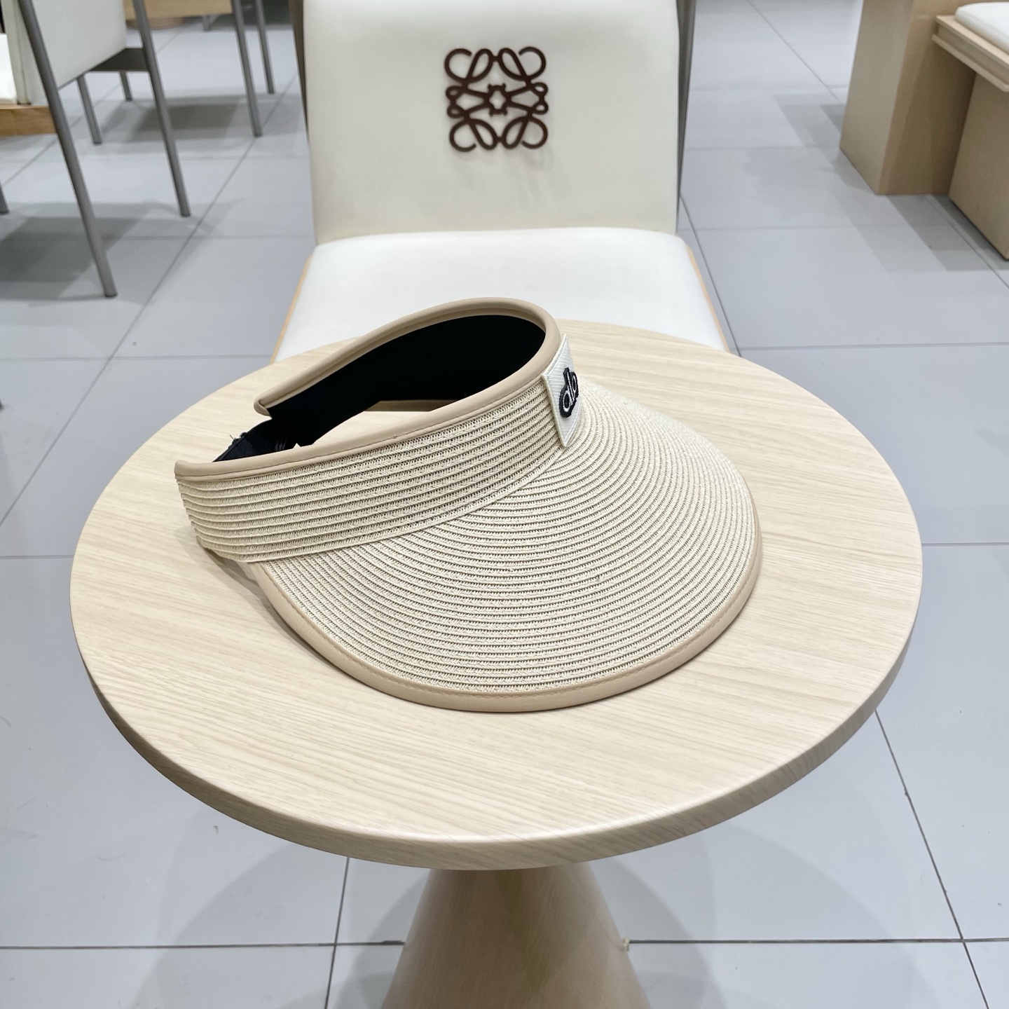  alo～新款空顶帽，小仙女🧚空顶帽
洋气十足出门妥妥哒！
夏日必备单品！