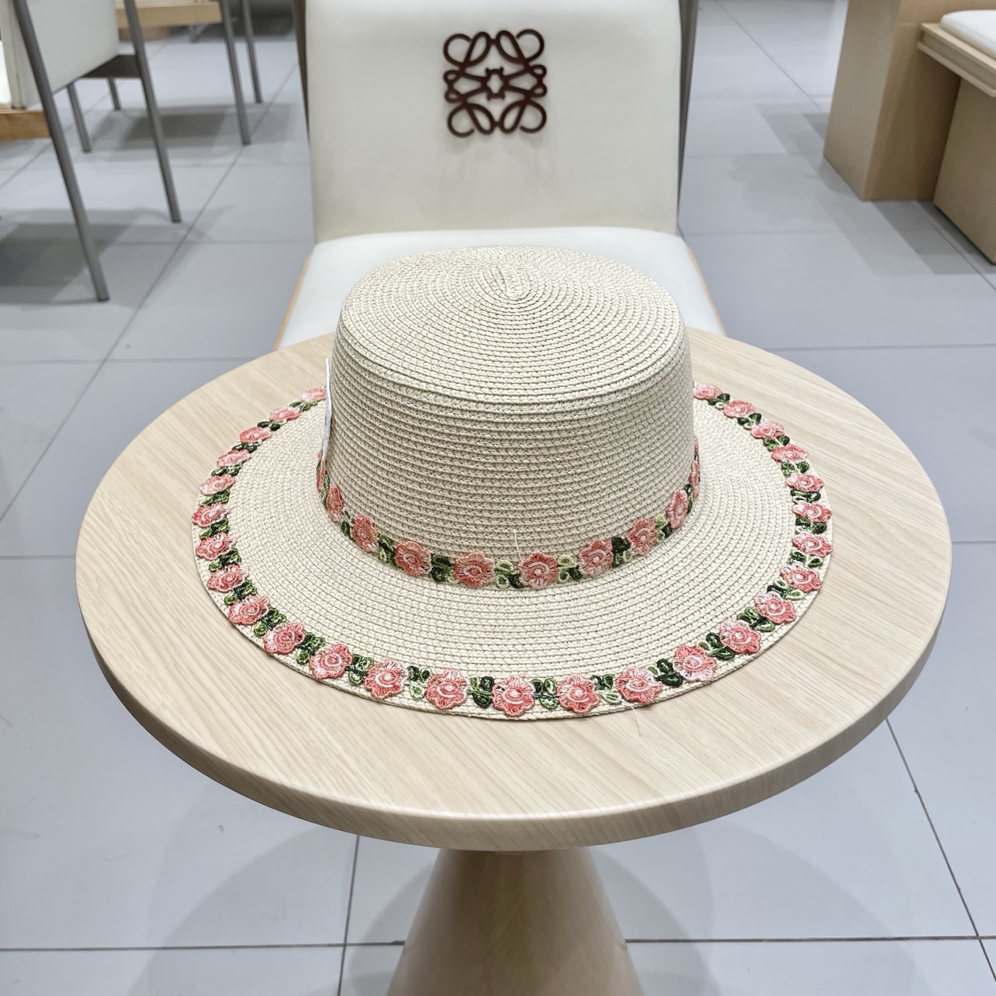 🧢路易威登LouisVuitton田园风小清新花朵编织草帽平顶太阳帽2025大檐遮阳海边度假防晒帽