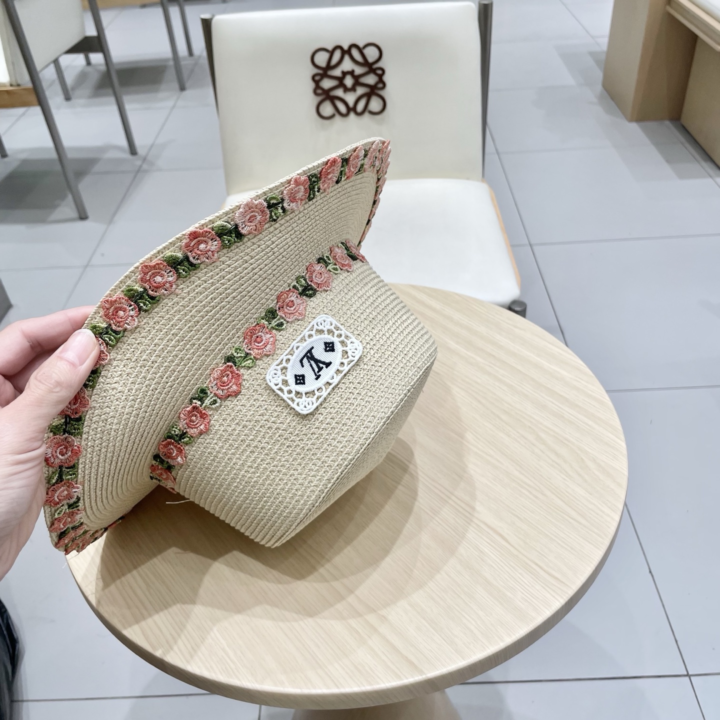 🧢路易威登LouisVuitton田园风小清新花朵编织草帽平顶太阳帽2025大檐遮阳海边度假防晒帽