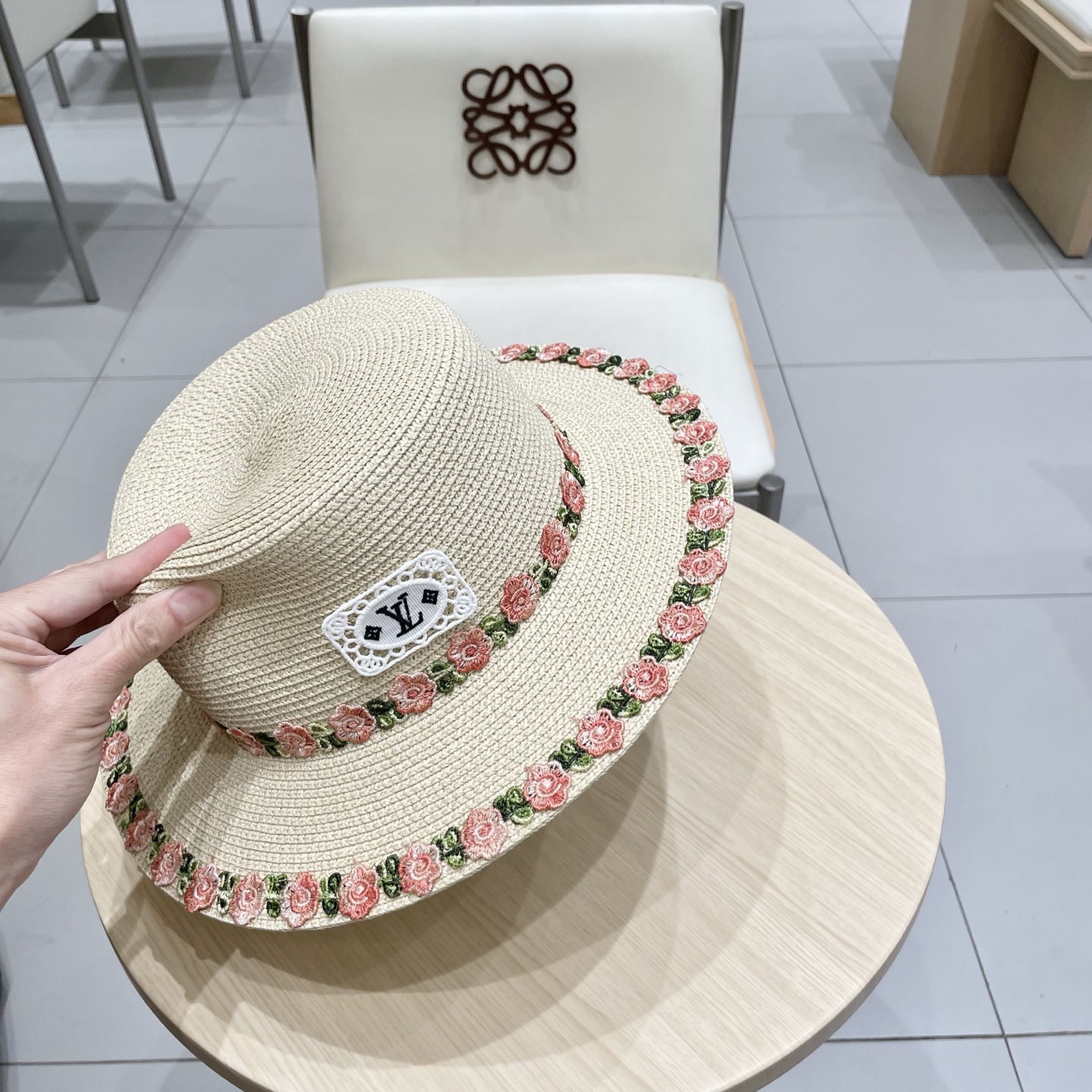 🧢路易威登LouisVuitton田园风小清新花朵编织草帽平顶太阳帽2025大檐遮阳海边度假防晒帽