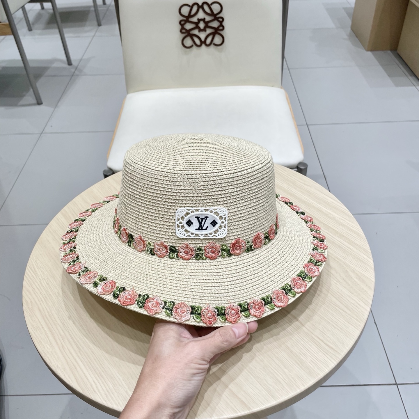 🧢路易威登LouisVuitton田园风小清新花朵编织草帽平顶太阳帽2025大檐遮阳海边度假防晒帽