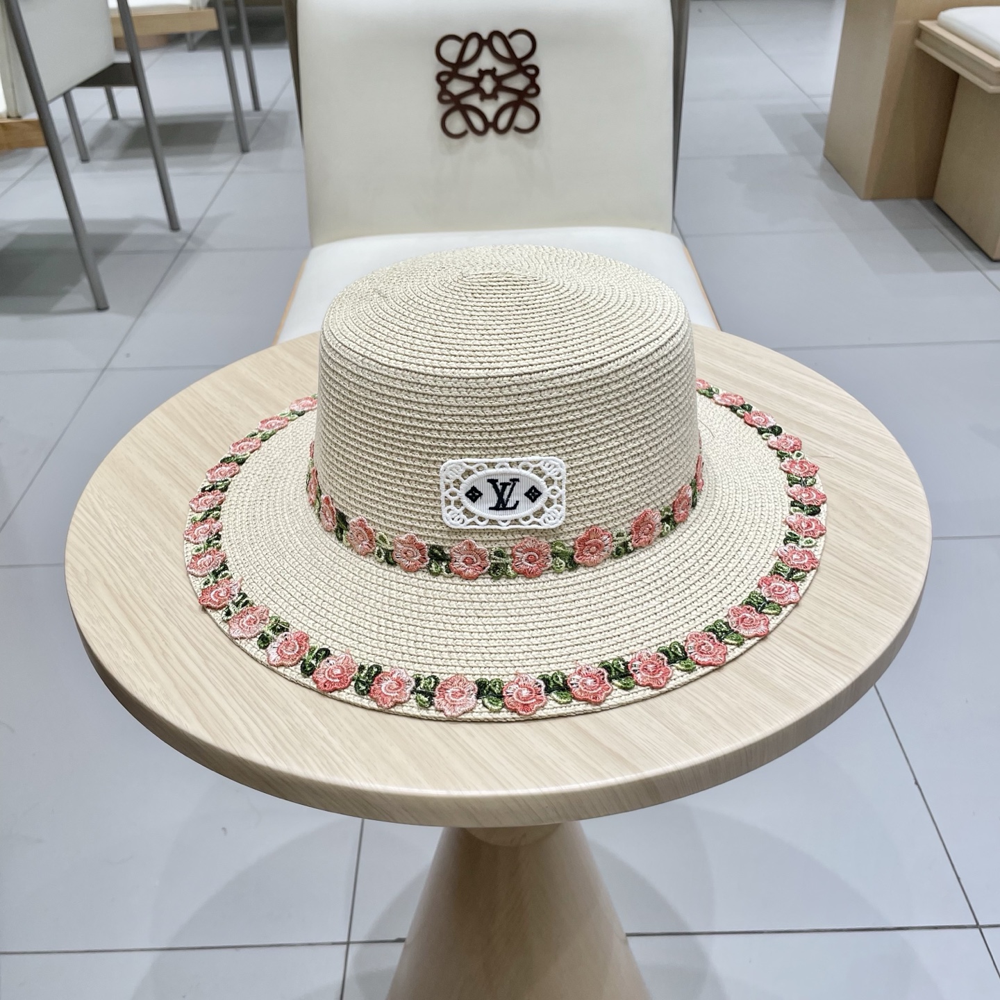 🧢路易威登LouisVuitton田园风小清新花朵编织草帽平顶太阳帽2025大檐遮阳海边度假防晒帽