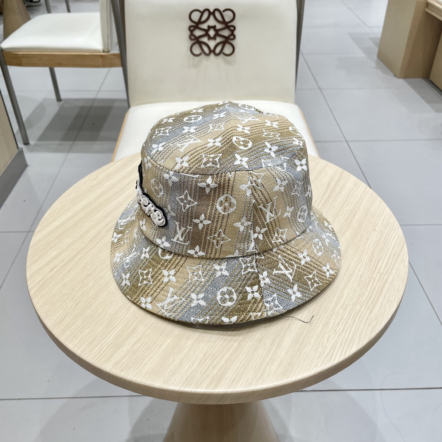  LV 路易威登新款渔夫帽，头围57cm