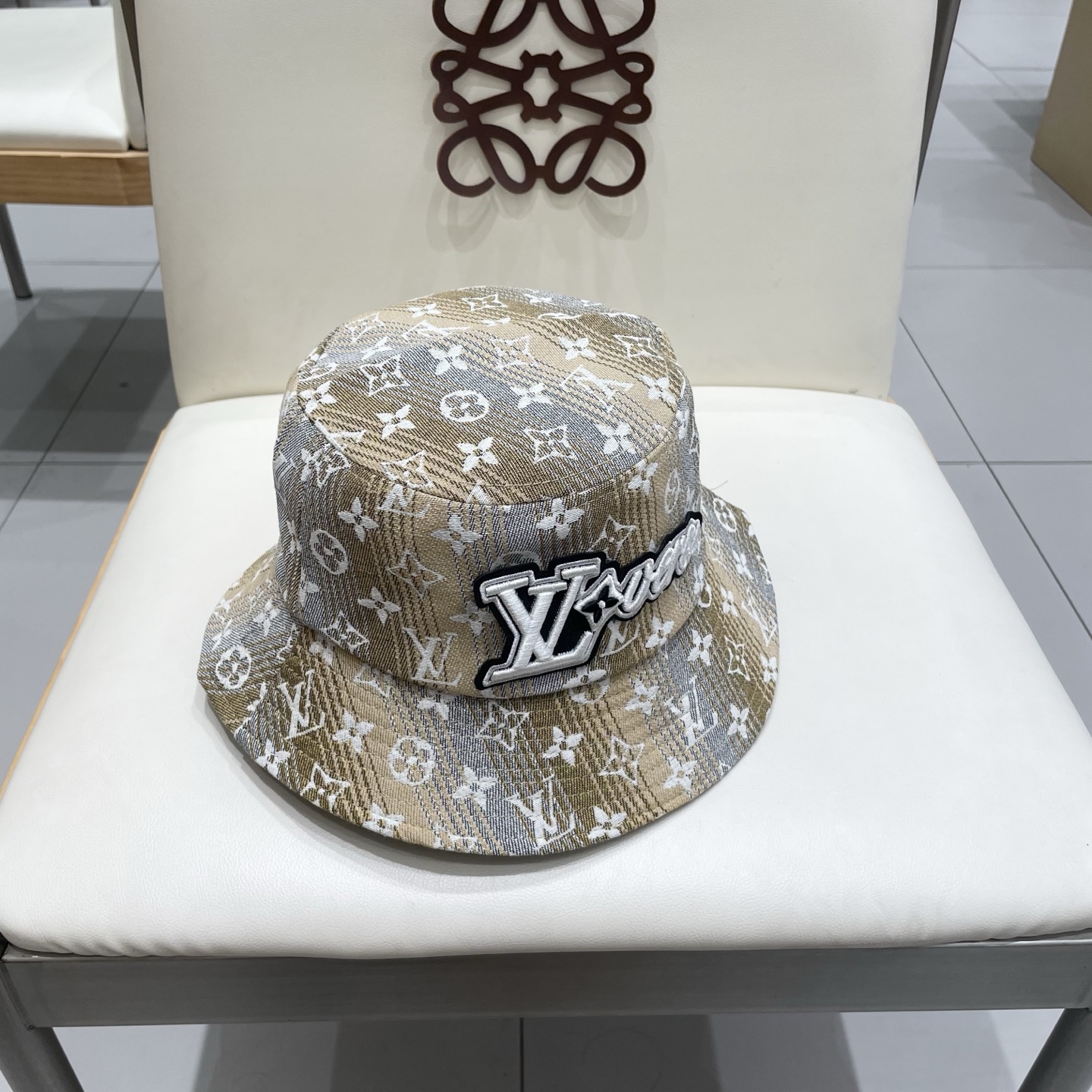  LV 路易威登新款渔夫帽，头围57cm