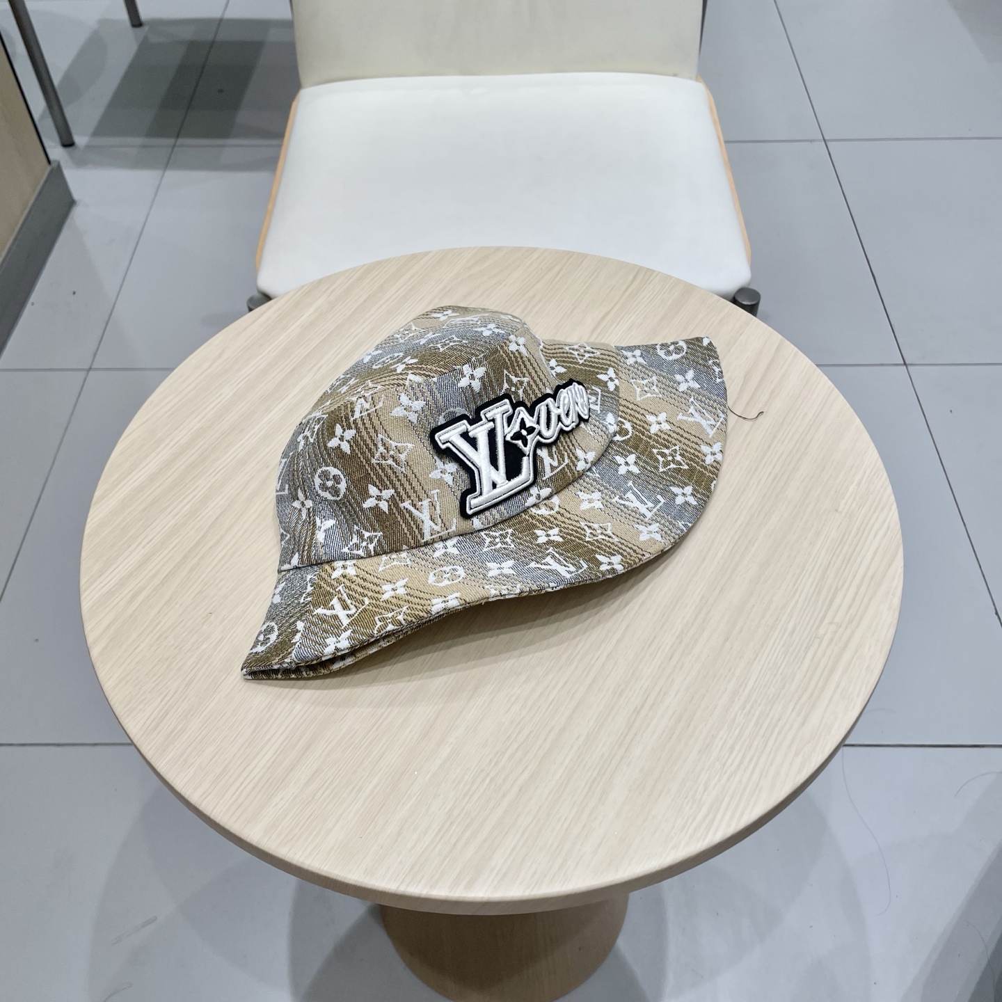  LV 路易威登新款渔夫帽，头围57cm