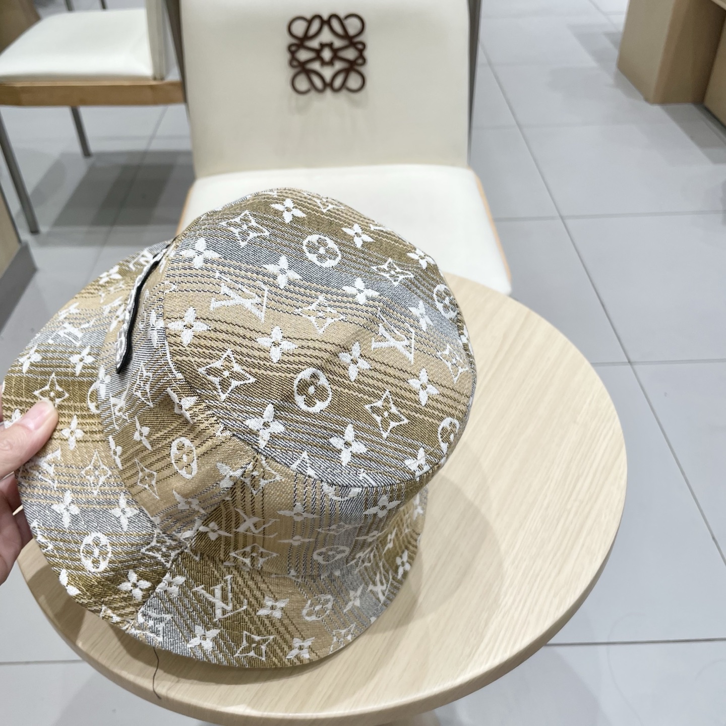  LV 路易威登新款渔夫帽，头围57cm