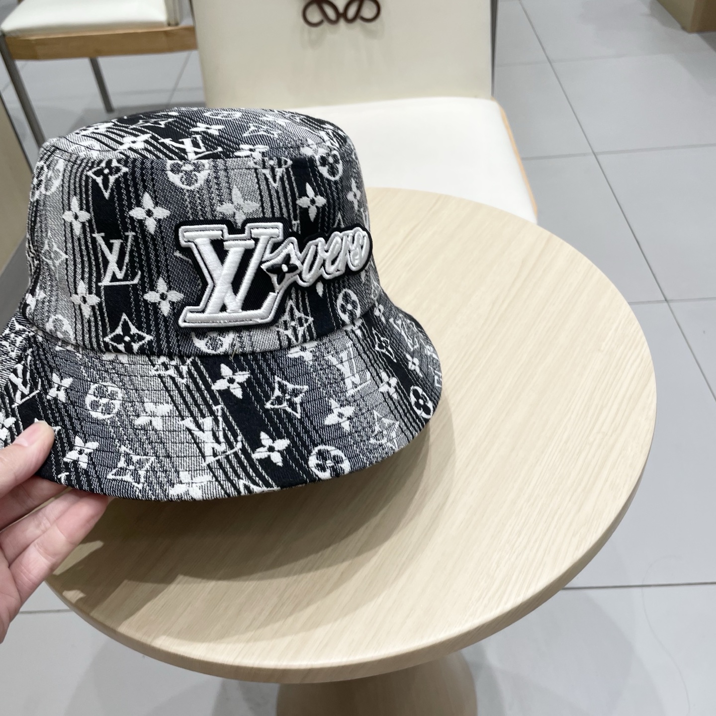  LV 路易威登新款渔夫帽，头围57cm