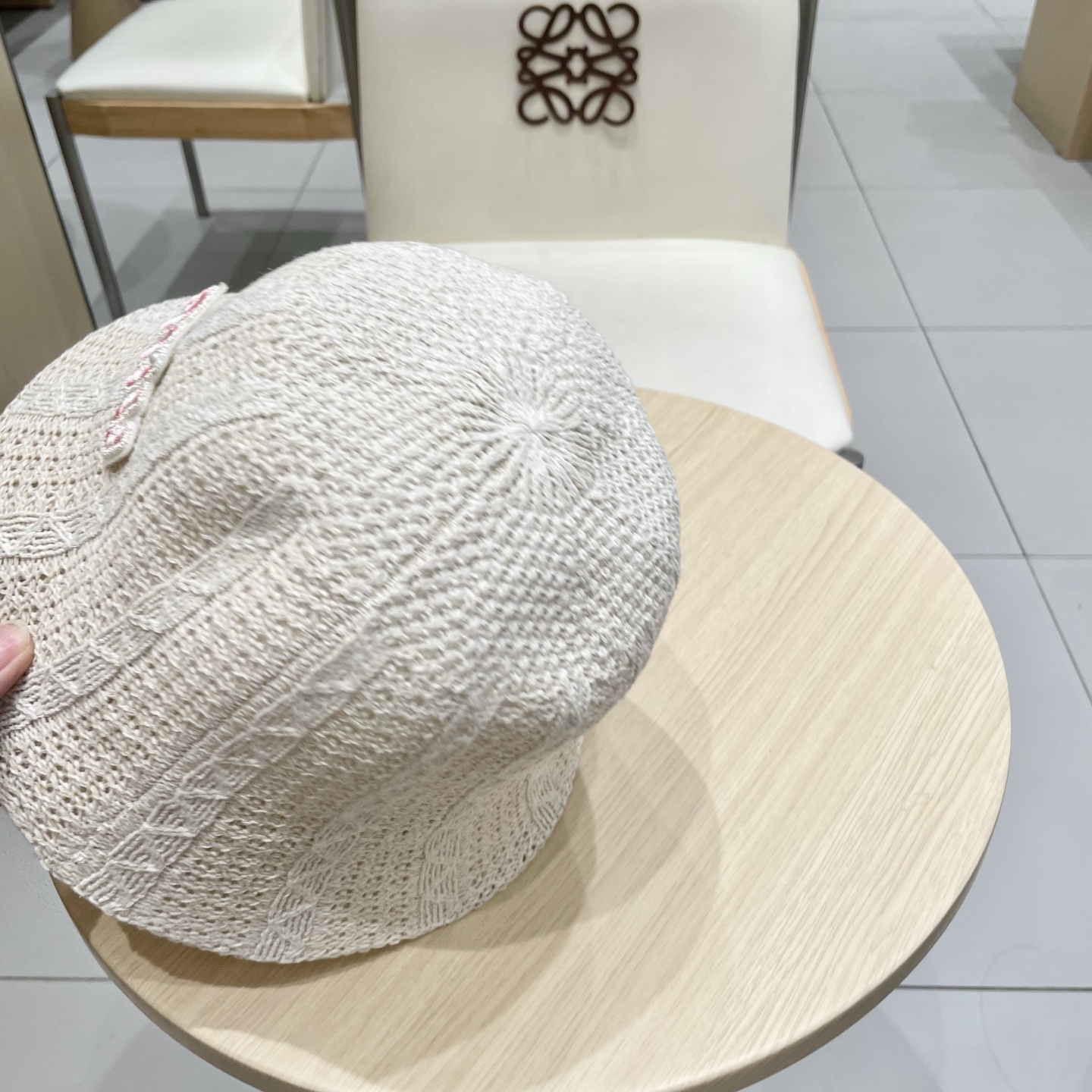  缪缪miumiu春夏新款大头围镂空米色麻花渔夫帽子女简约时尚百搭遮阳防晒盆帽