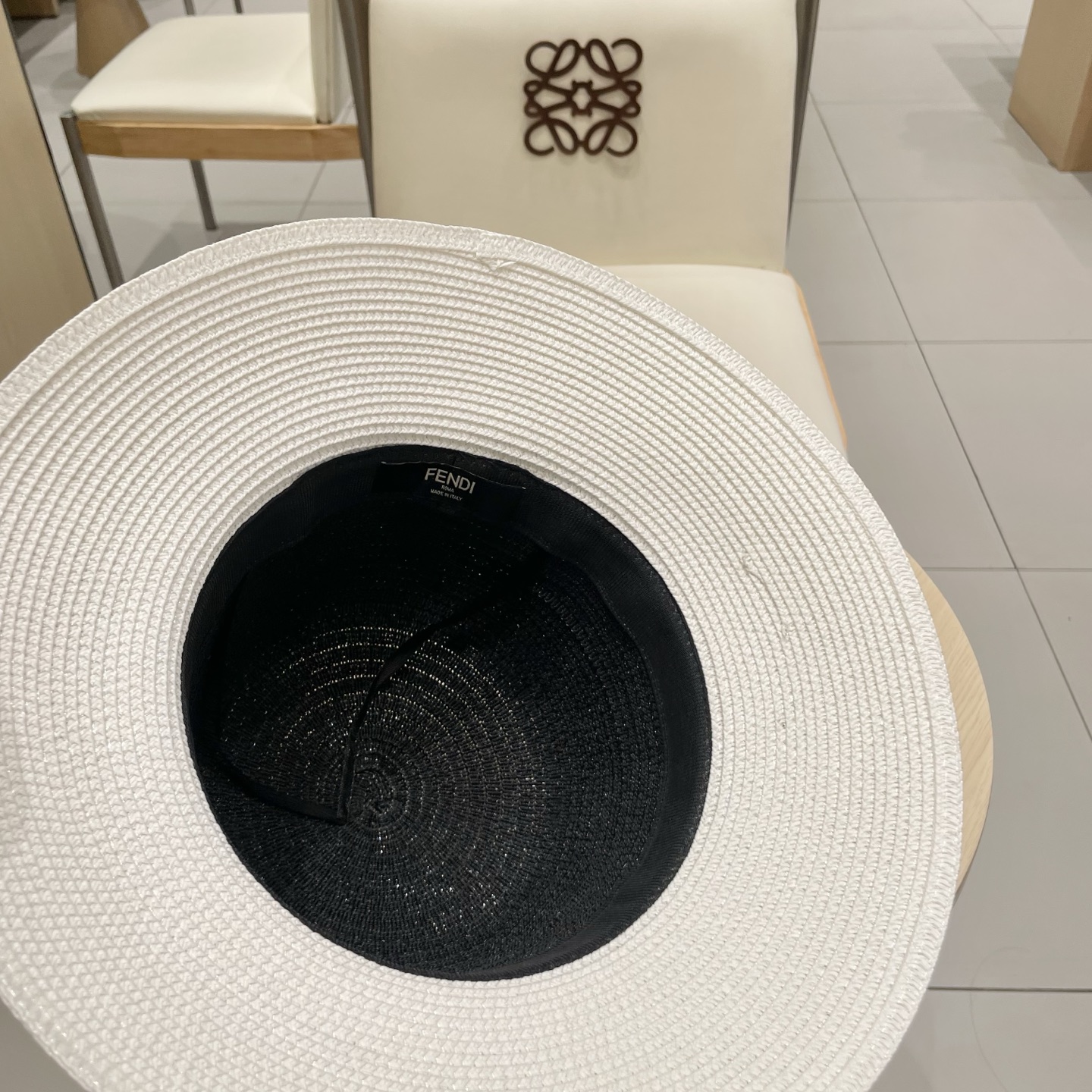  芬迪新款拼色草帽，名媛必备，头围57cm