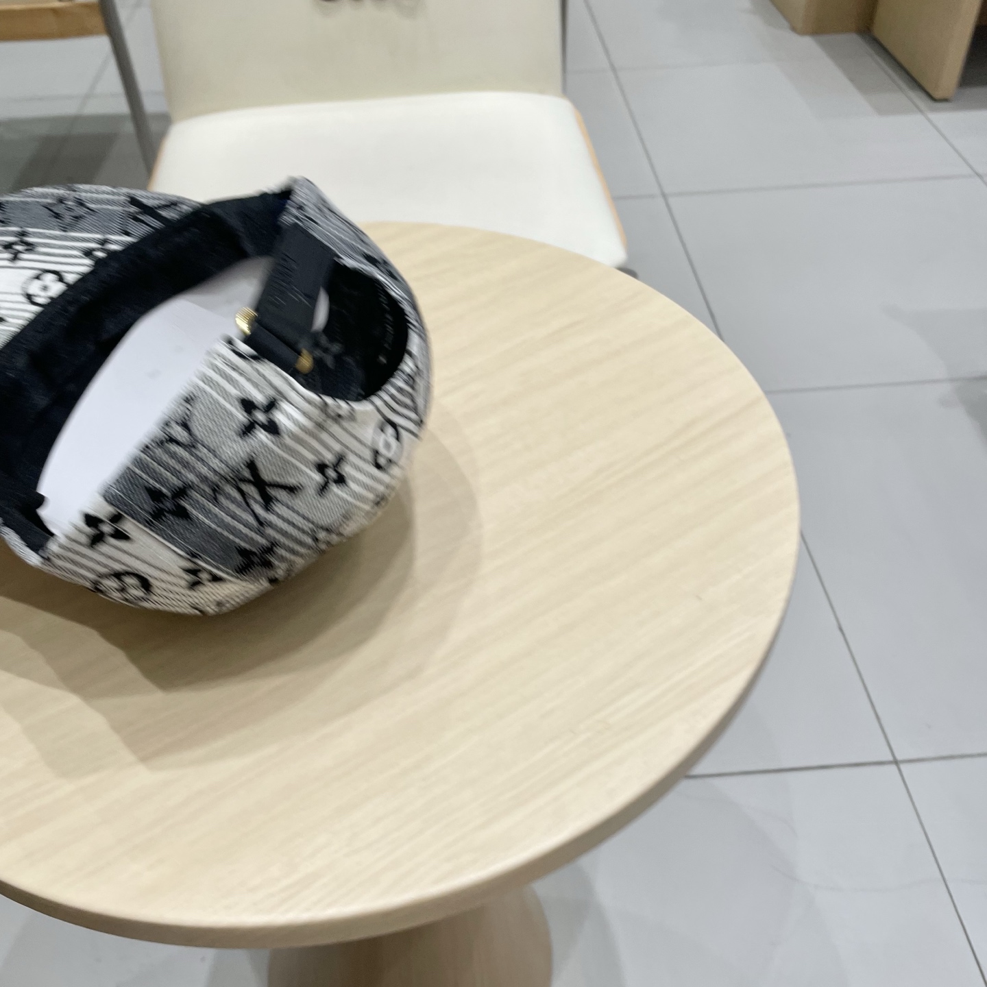 🧢路易威登lv棒球帽 LouisVuitton😍新款重工打造♥️高端大气，百搭款🤗男女通用！