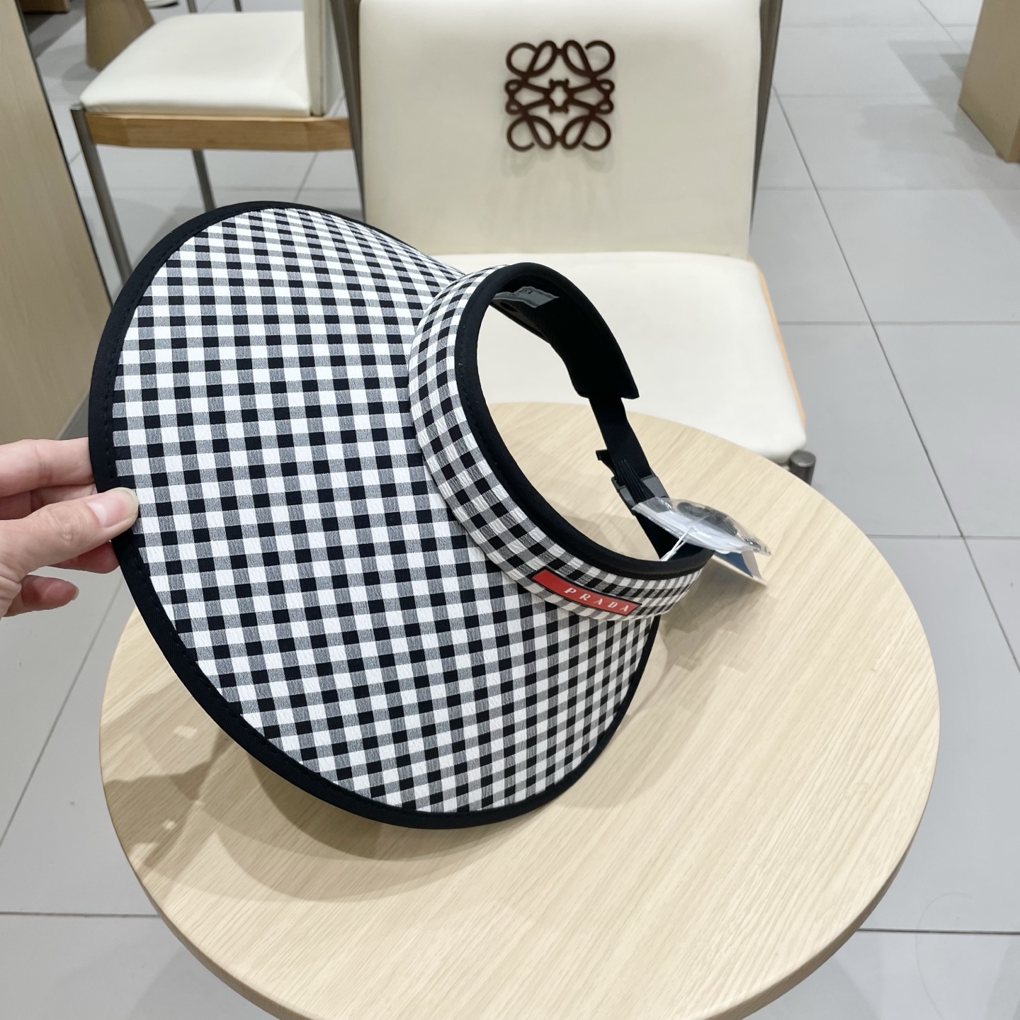  Prada普拉达新款空顶发箍遮阳帽，可调节，头围57cm