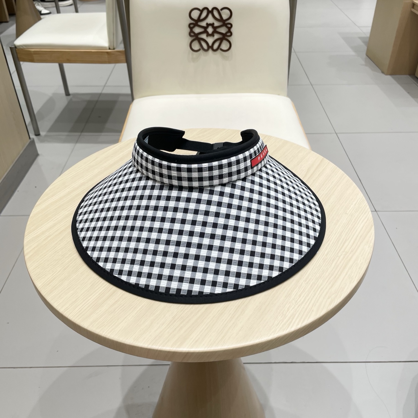  Prada普拉达新款空顶发箍遮阳帽，可调节，头围57cm