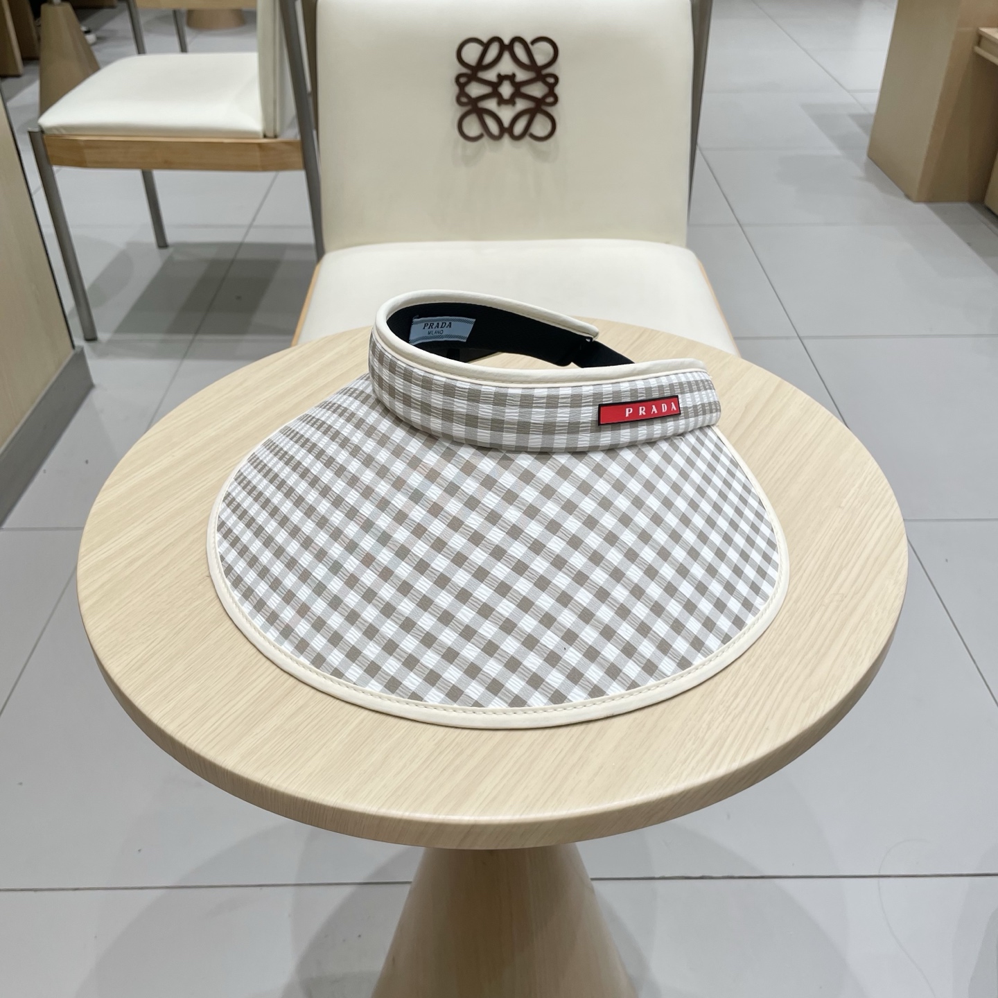  Prada普拉达新款空顶发箍遮阳帽，可调节，头围57cm