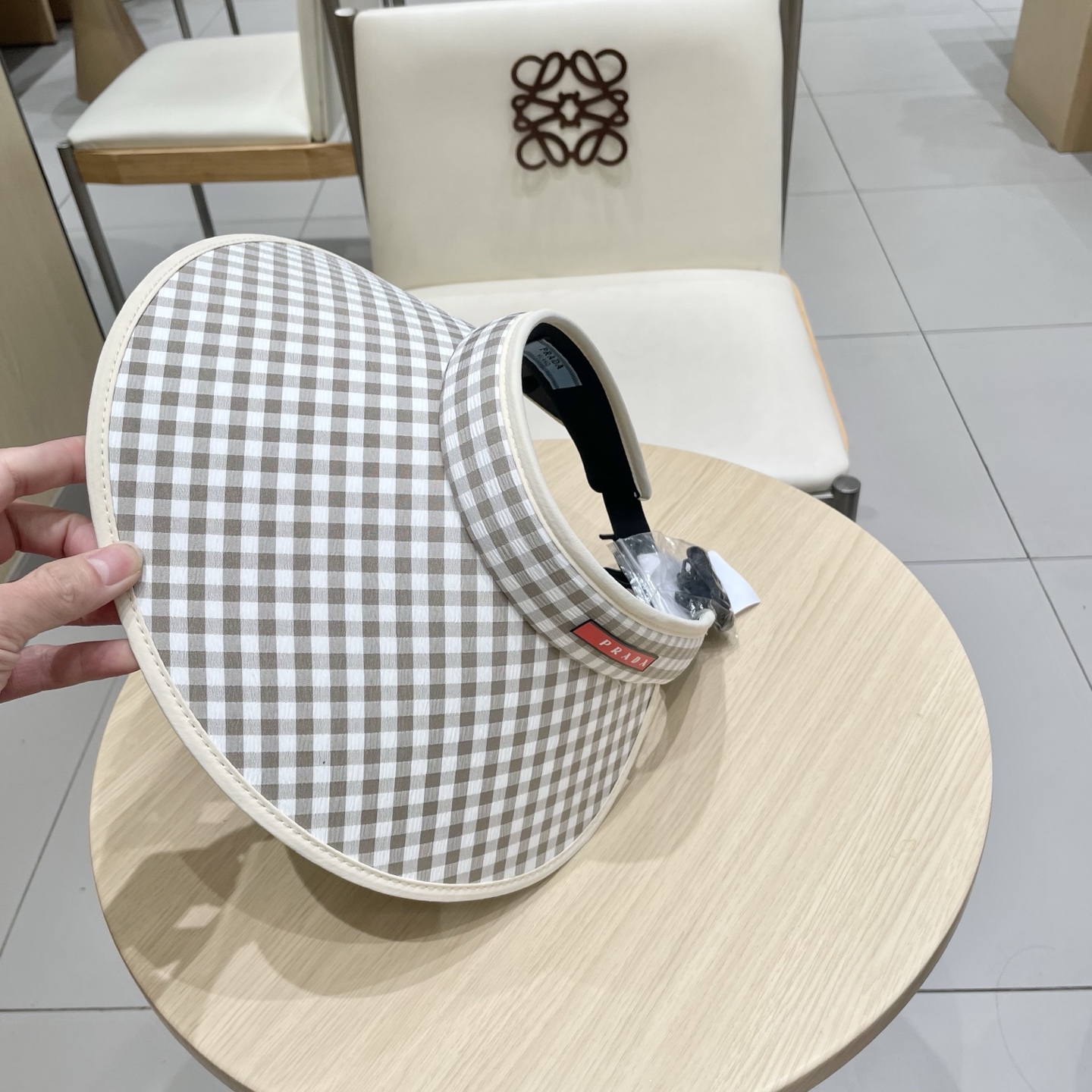  Prada普拉达新款空顶发箍遮阳帽，可调节，头围57cm