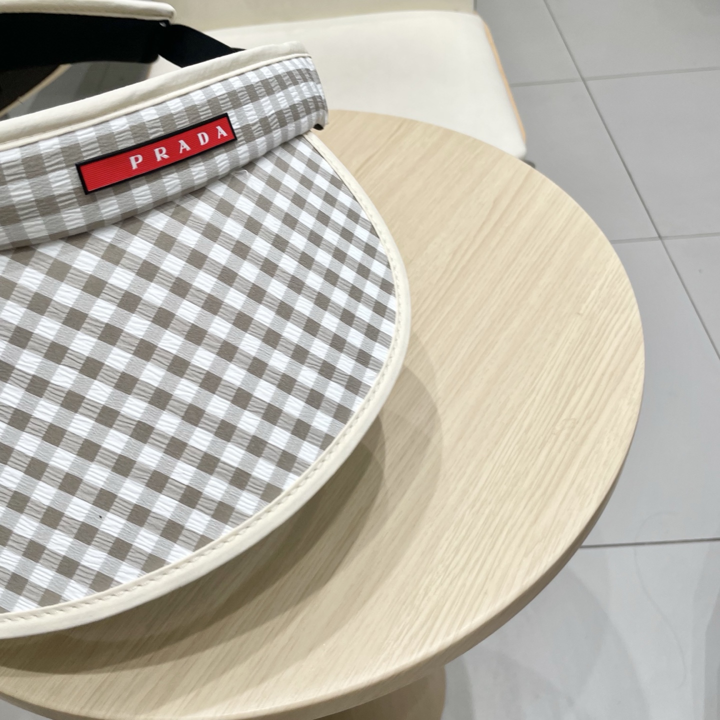  Prada普拉达新款空顶发箍遮阳帽，可调节，头围57cm
