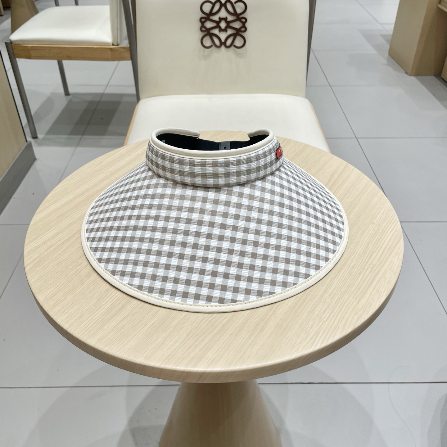  Prada普拉达新款空顶发箍遮阳帽，可调节，头围57cm