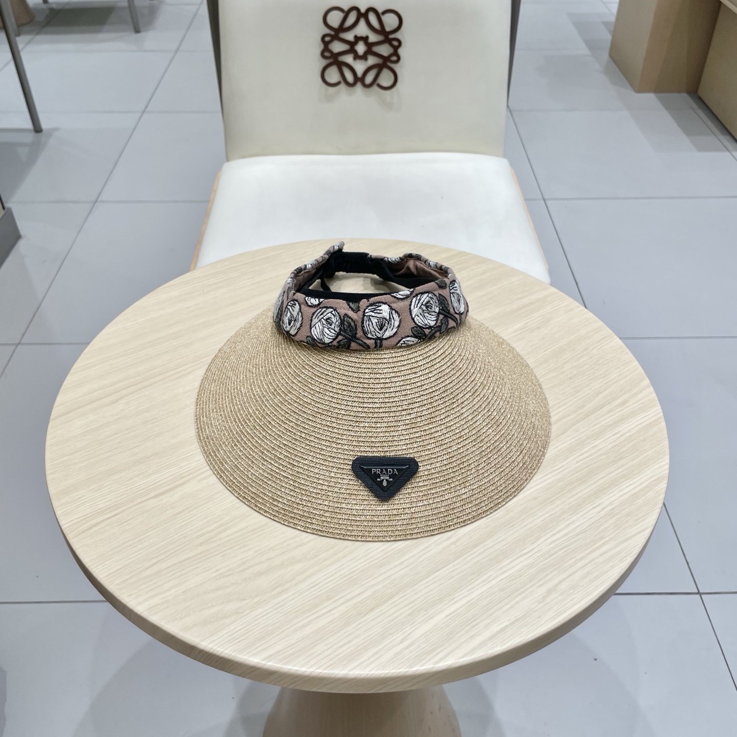  Prada普拉达女士款春夏遮阳纸草空顶帽大帽檐遮阳防晒可折叠扎马尾百搭显脸小