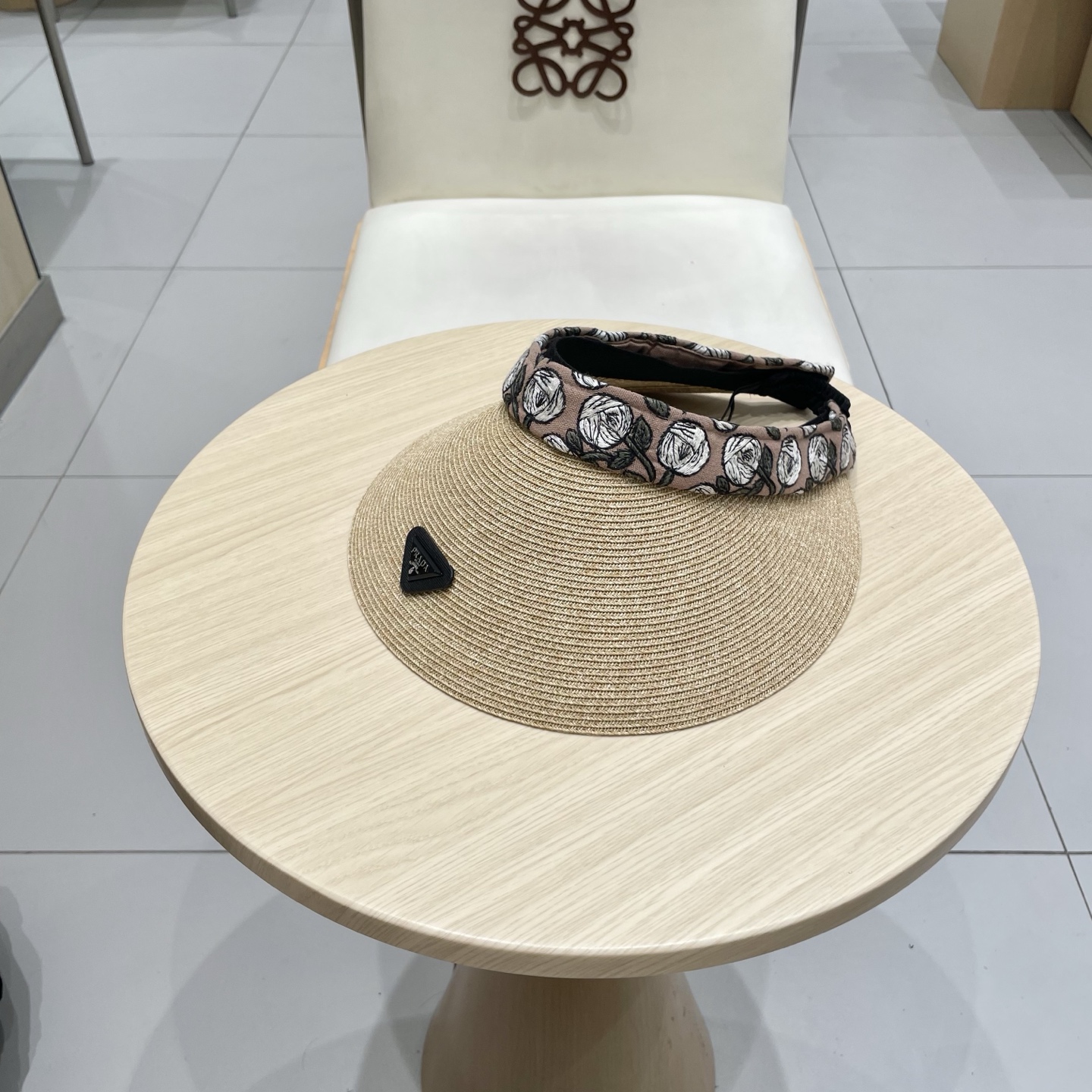  Prada普拉达女士款春夏遮阳纸草空顶帽大帽檐遮阳防晒可折叠扎马尾百搭显脸小