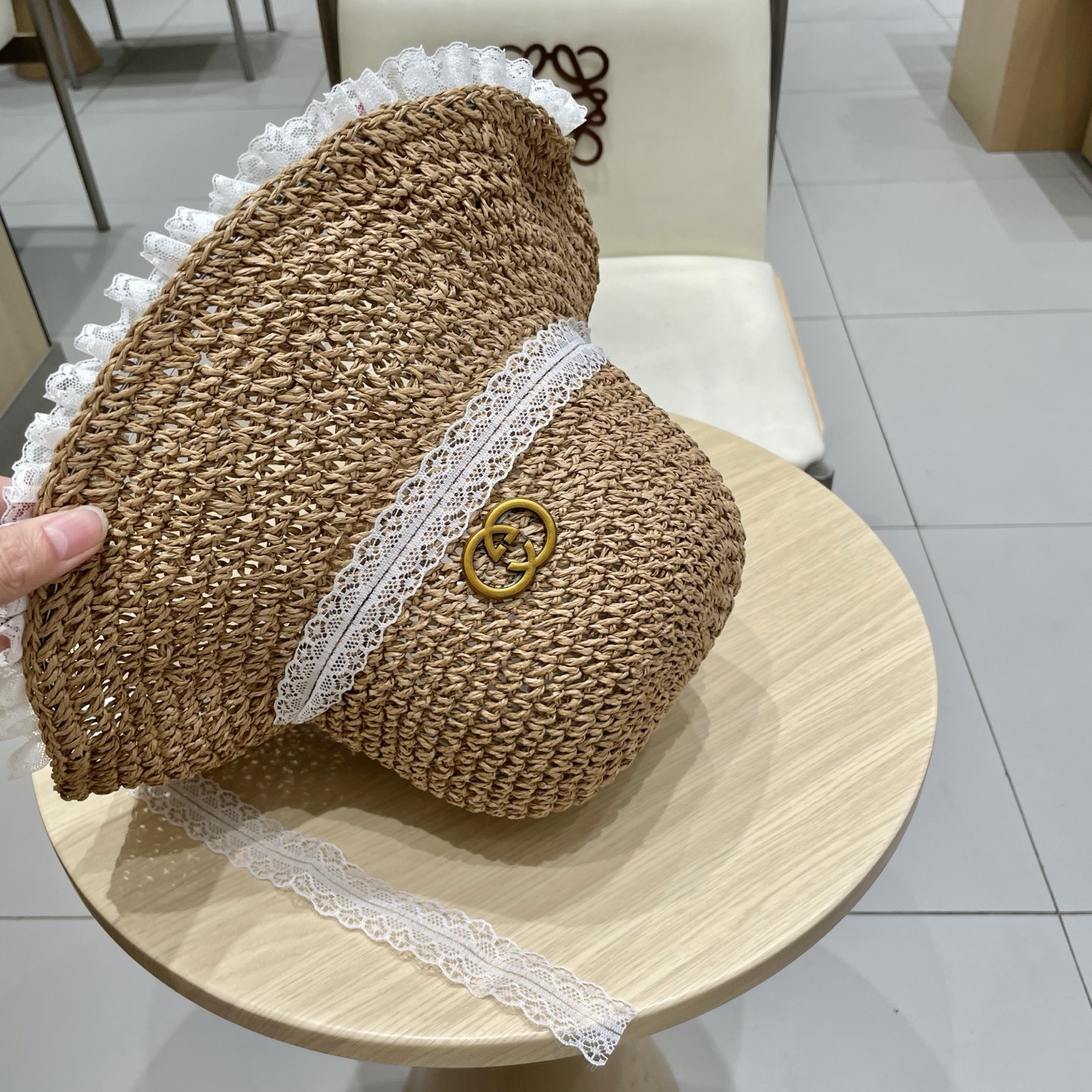 gucci古奇 2025新款蝴蝶结蕾丝花边翻檐草帽女夏季海边大帽檐防晒遮阳沙滩帽